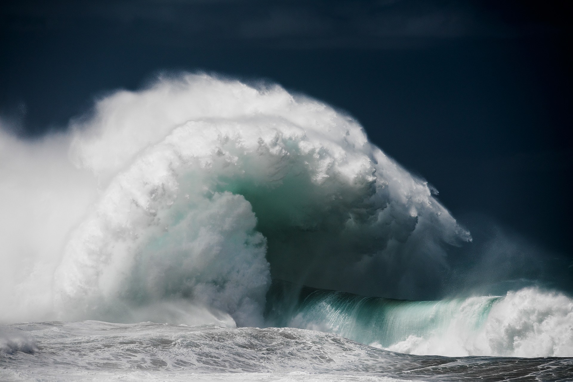 Океанские волны в фотопроекте «Водоворот». Автор Люк Шэдболт  (6)