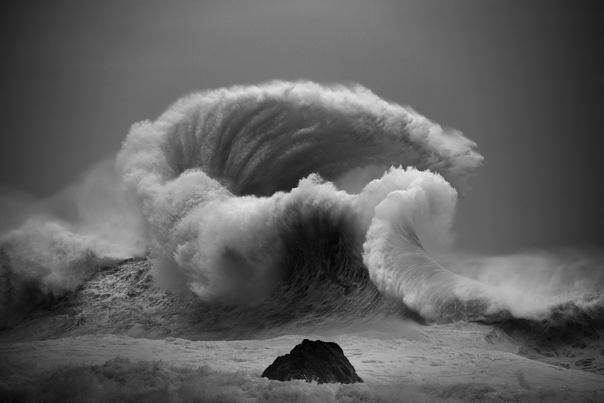 Океанские волны в фотопроекте Водоворот. Автор Люк Шэдболт  (1)
