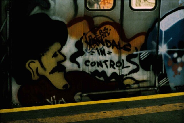 1983 год, Нью-Йорк, граффити в метро. Фотограф Франк Хорват