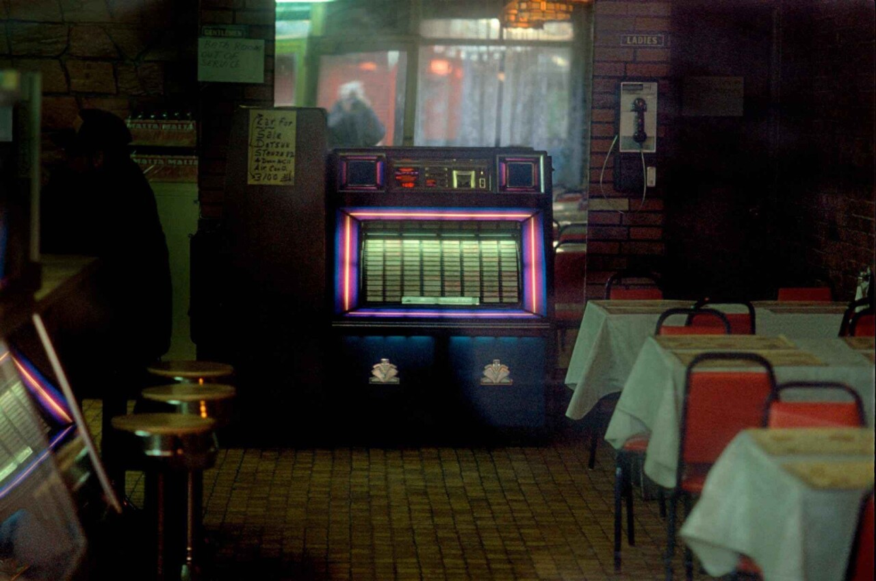 1985, Нью-Йорк, небольшой ресторан. Фотограф Франк Хорват