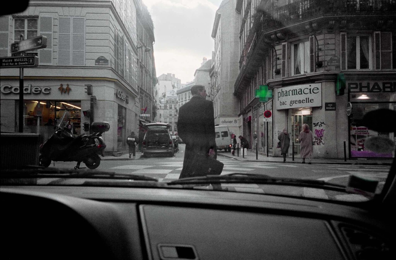 Проект «Ежедневный отчет», Париж, улица Гренель сквозь ветровое стекло, январь, 1999 год. Фотограф Франк Хорват