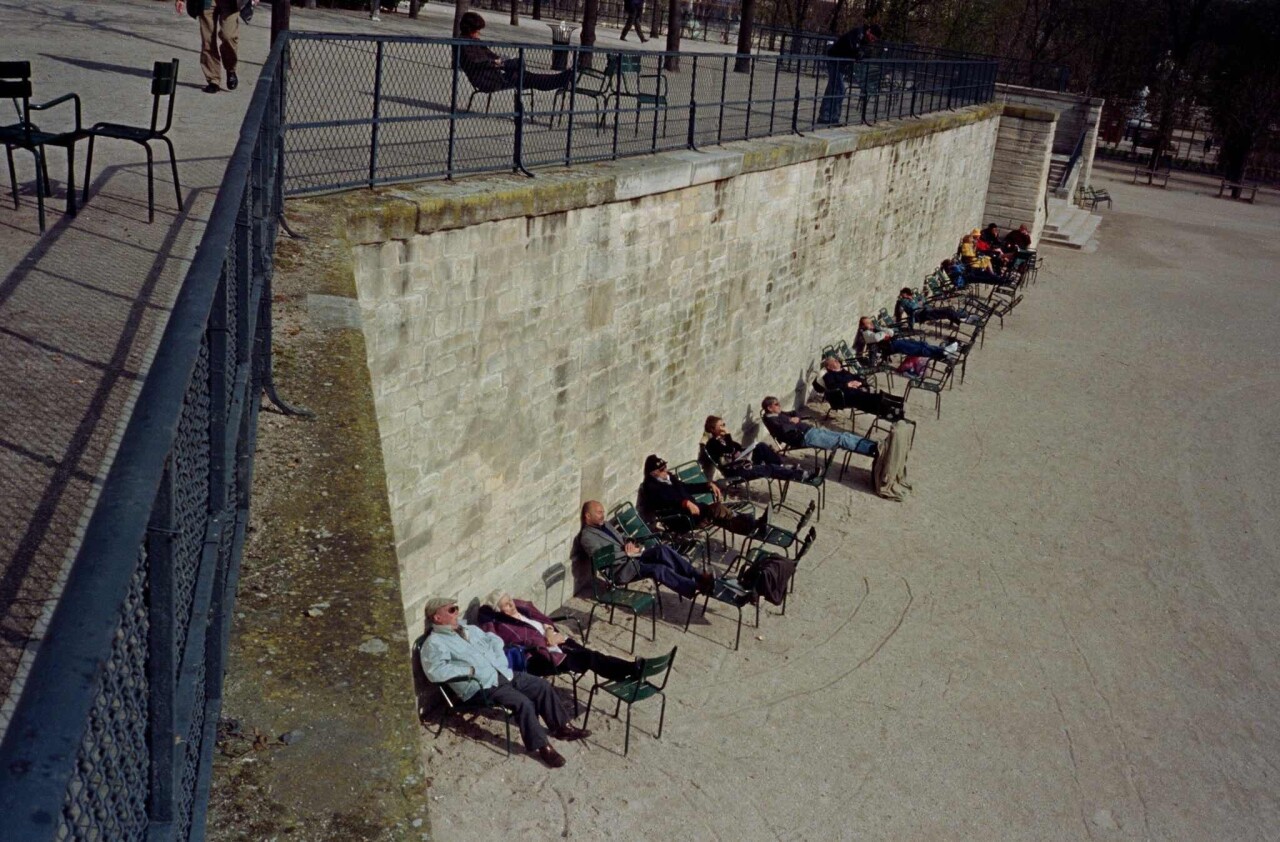 Проект «Ежедневный отчет», Париж, в саду Тюильри, март, 1999 год. Фотограф Франк Хорват