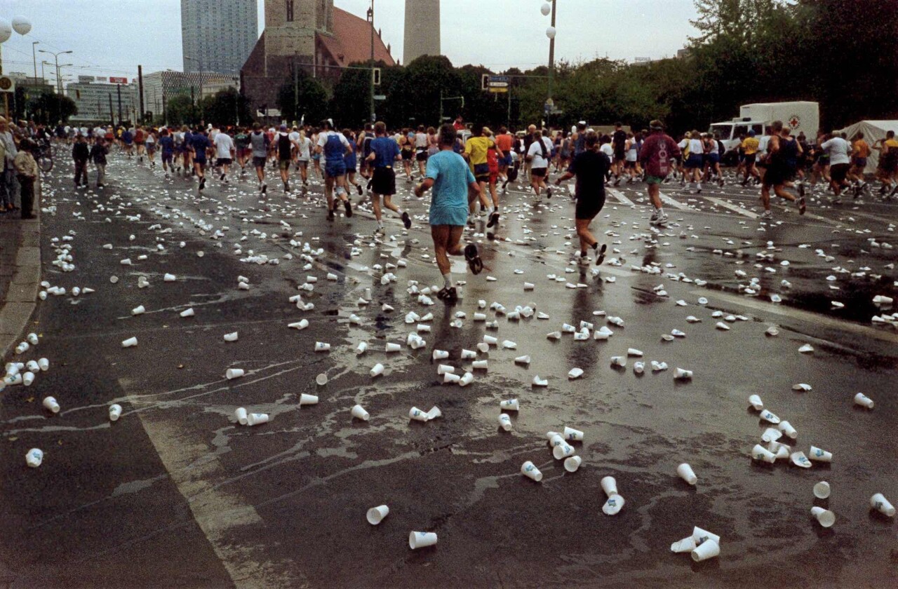 Проект «Ежедневный отчет», Берлин, после марафона, сентябрь, 1999 год. Фотограф Франк Хорват
