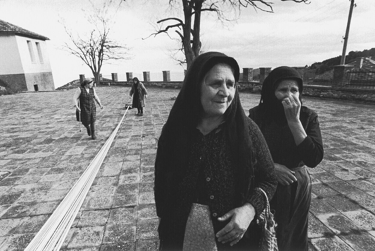 Встреча с Болгарией, Сушка пряжи, Родопы, 1972 год, фотограф Антанас Суткус