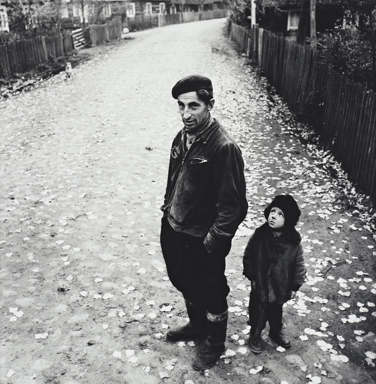 Деревенская улица, Дзукия, 1969 год, фотограф Антанас Суткус