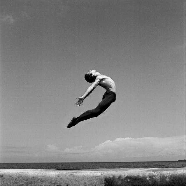 Из фотопроекта «Национальный балет Кубы, 2001». Автор Изабель Муньос (4)
