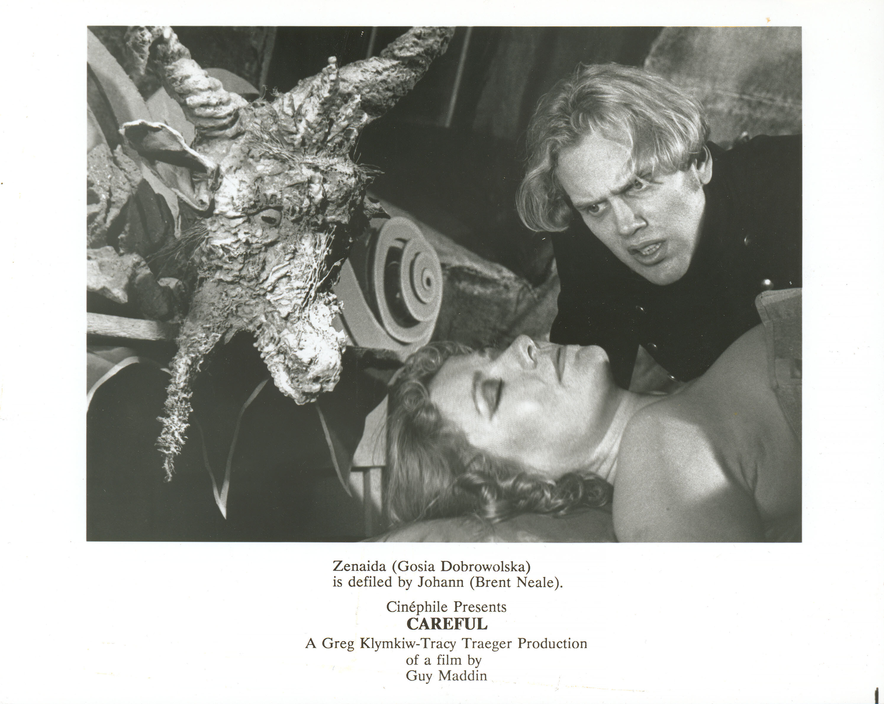 Осторожность (Careful, 1992), режиссёр Гай Мэддин, американский постер к фильму, 1992 год