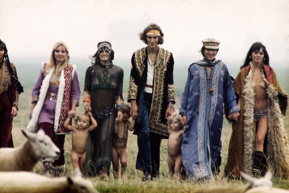Модный репортаж, семейные портреты (1969), фотограф Эд ван дер Элскен