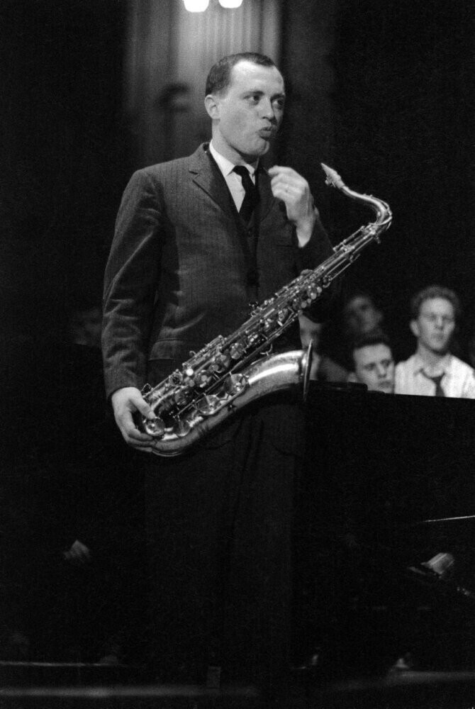 Тенор-саксофонист Бобби Джаспар (1957), фотограф Эд ван дер Элскен