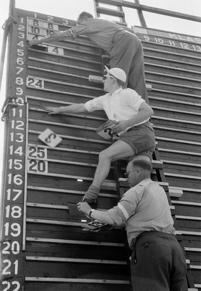 Табло ТТ Ассен (1957), фотограф Эд ван дер Элскен