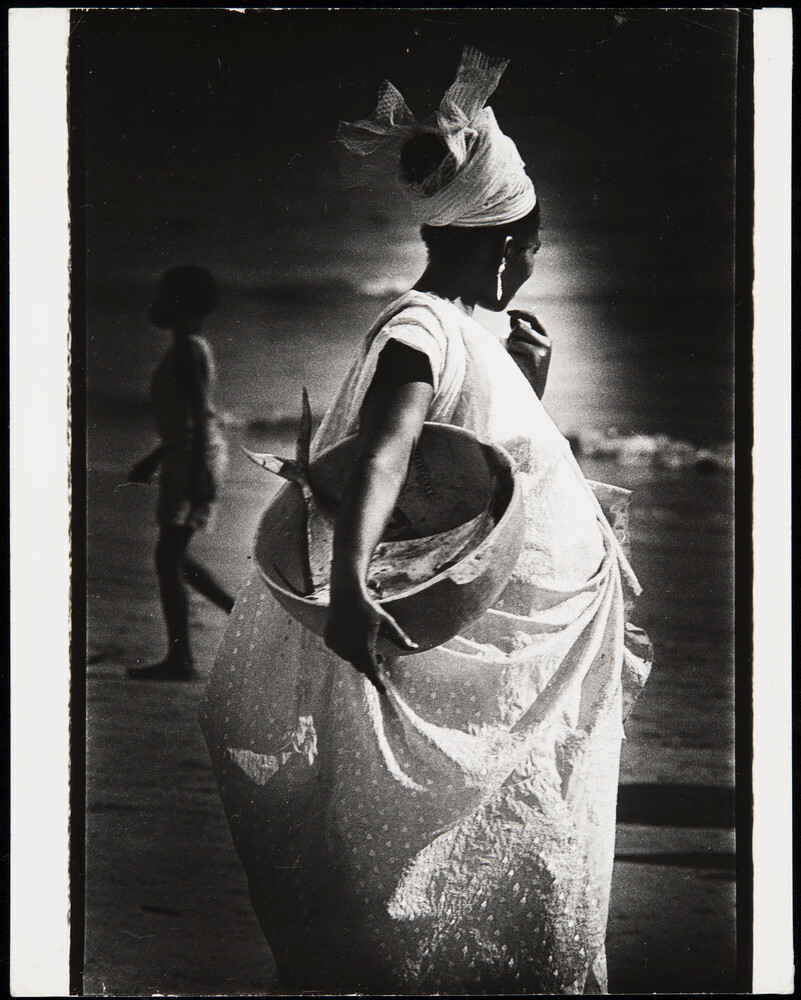 Рыбный рынок, Сенегал (1959–1960), фотограф Эд ван дер Элскен