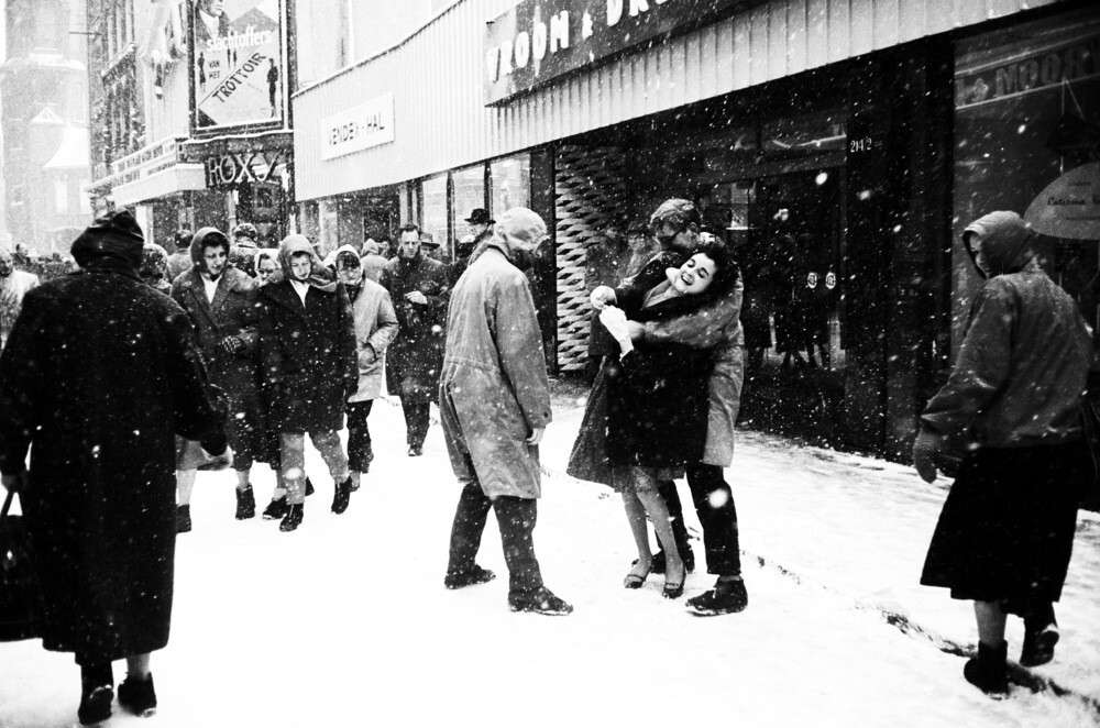 Калверстраат, Амстердам (1956), фотограф Эд ван дер Элскен