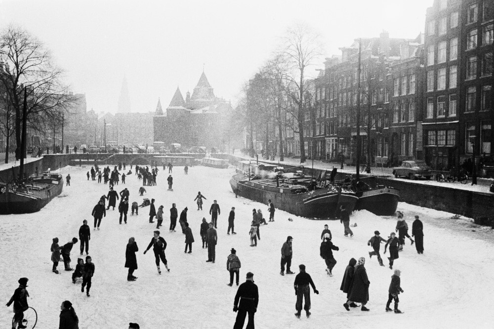 Гелдерсекаде, Амстердам (1956), фотограф Эд ван дер Элскен