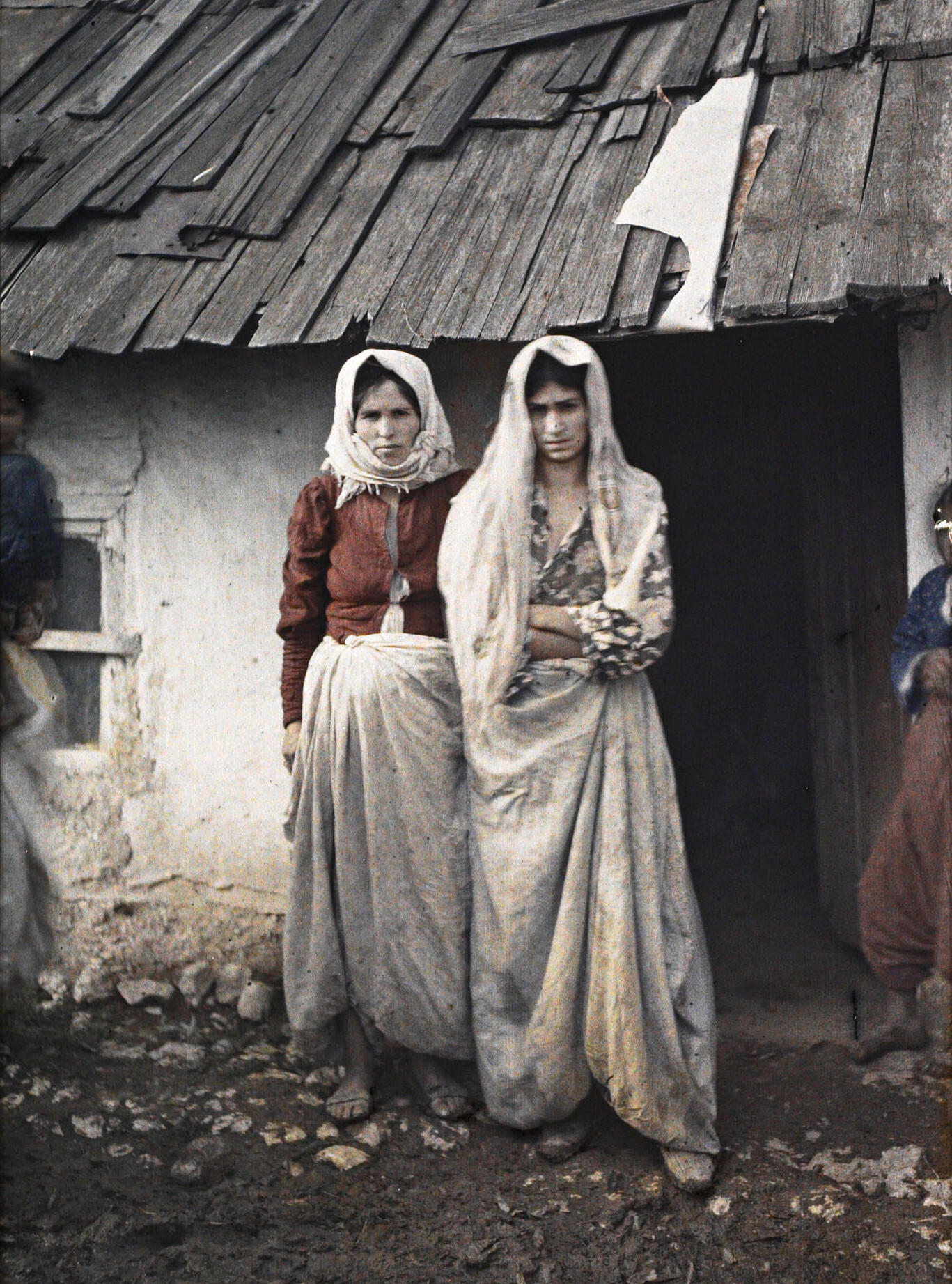 Сараево, Босния и Герцеговина. Цыганки, 1912 год, автор Огюст Леон (автохром)
