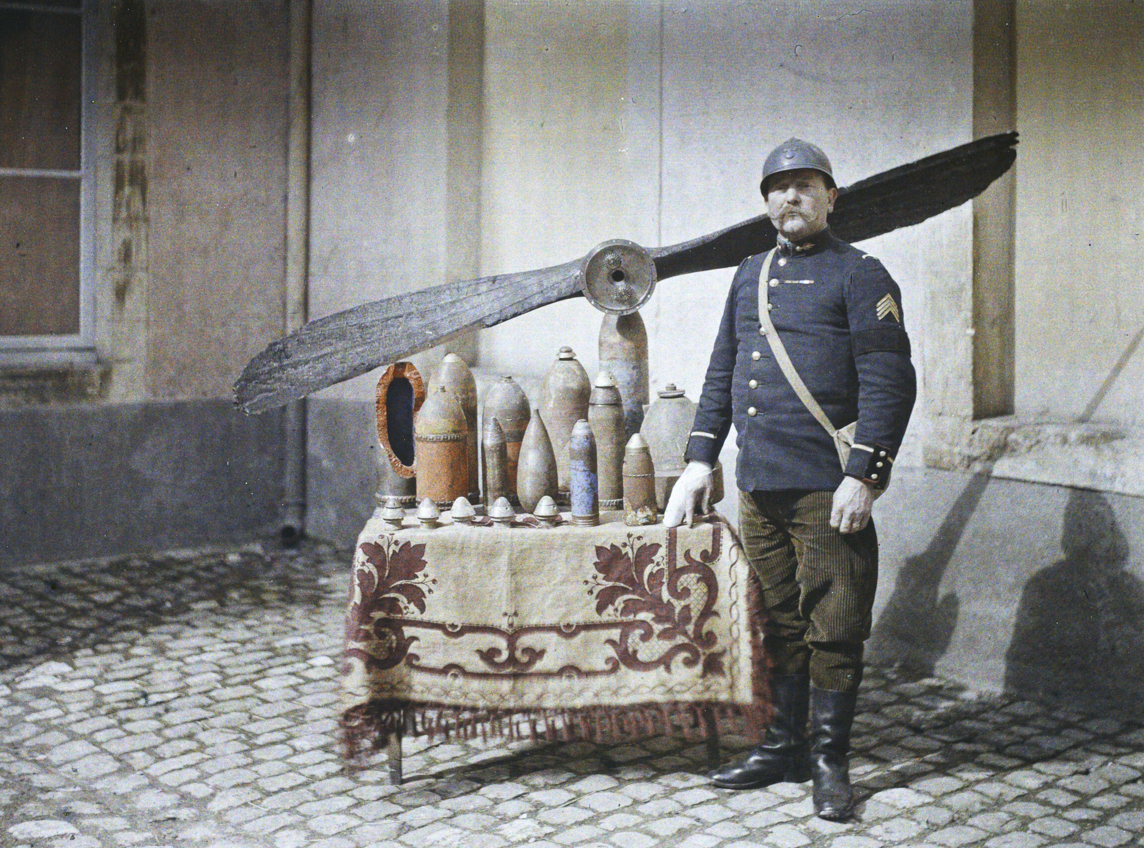 Реймс, Марна, Шампань, Франция, 1917 год, автор Пол Кастельно (2) (автохром)