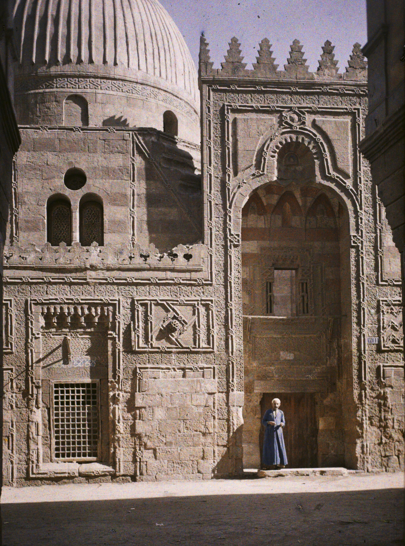 Каир, Египет. Мечеть Эмарет Хасан-паша, 1914 год, автор Огюст Леон (автохром)