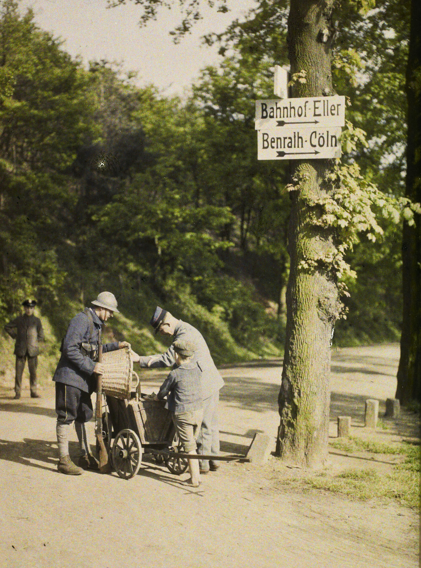 Дюссельдорф, Германия, 1921 год, автор Фредерик Гадмер (2) (автохром)