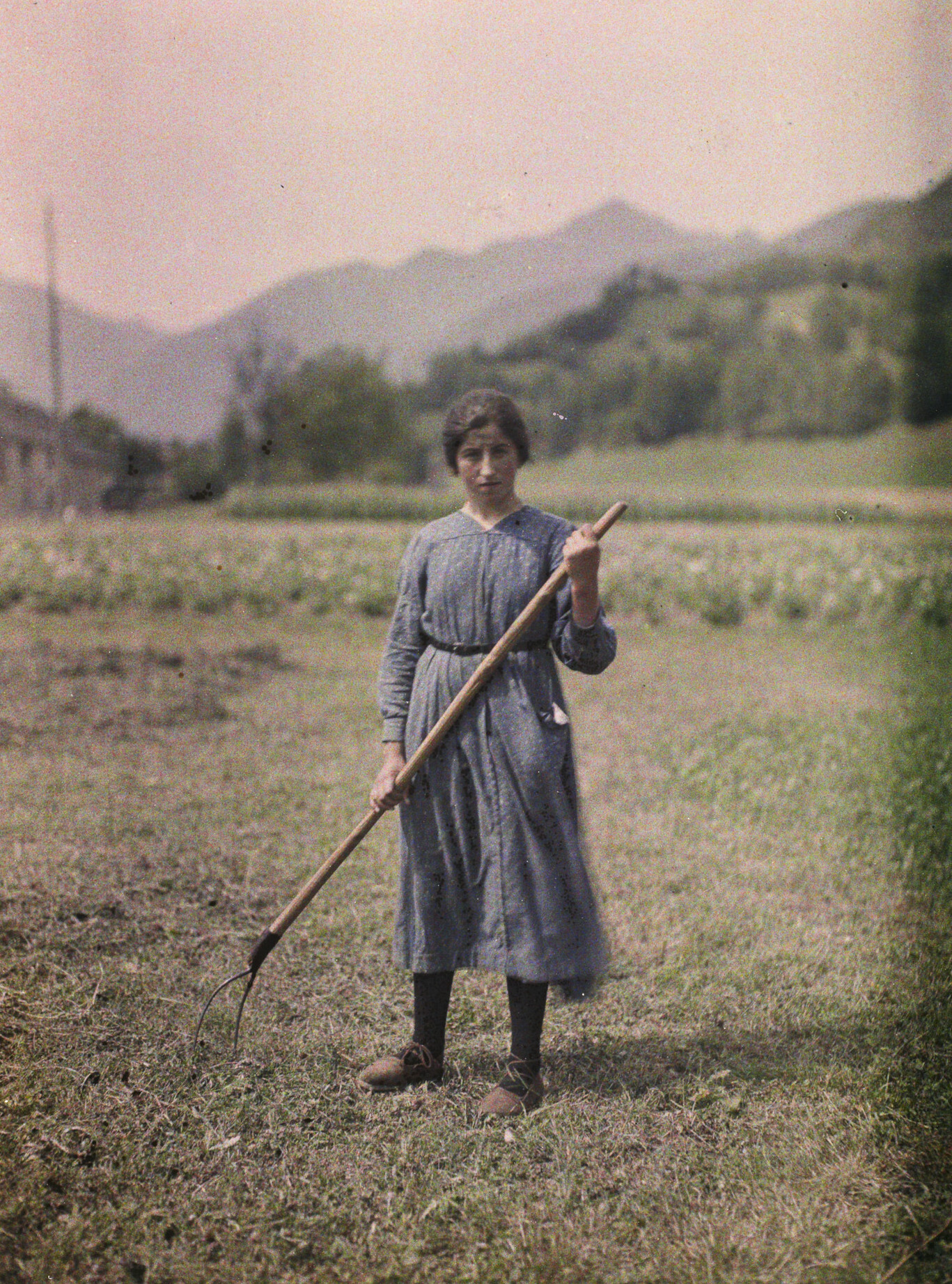 Долина Леспонн, Верхние Пиренеи, Франция, 1921 год, автор Фернан Кювилль (автохром)