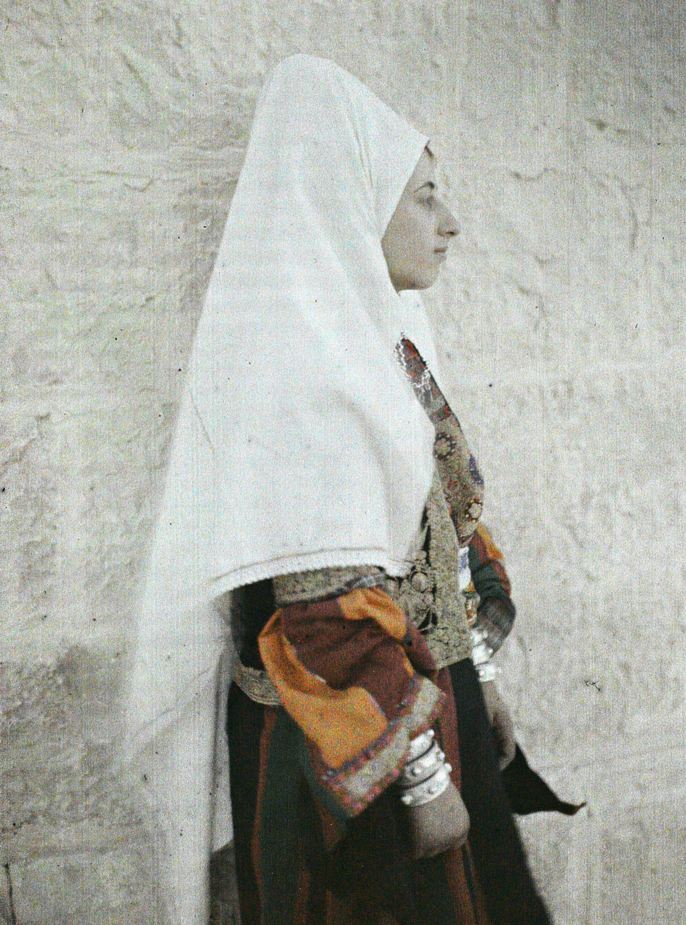 Вифлеем, Палестина. Христианка, 1918 год, автор Пол Кастельно (автохром)