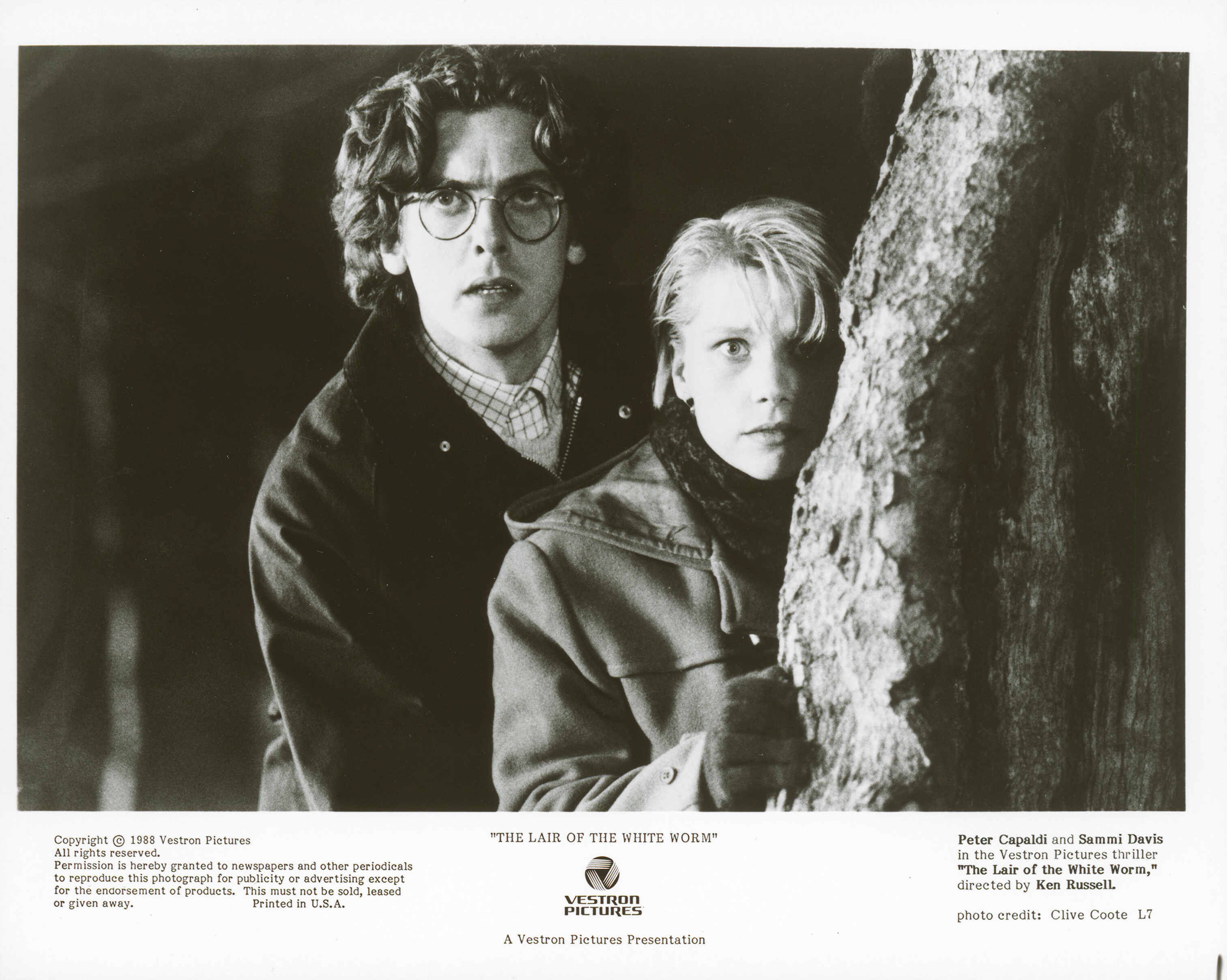 Логово белого червя (The Lair of the White Worm, 1988), режиссёр Кен Рассел, американский постер к фильму, 1988 год (2)