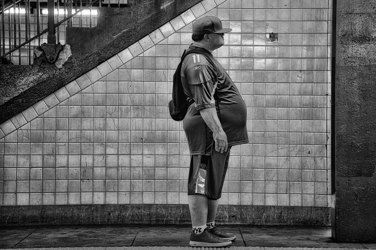 1 место в категории Американа среди любителей, 2021. Человек на станции метро в Нью-Йорке. Автор Тилли Мейер