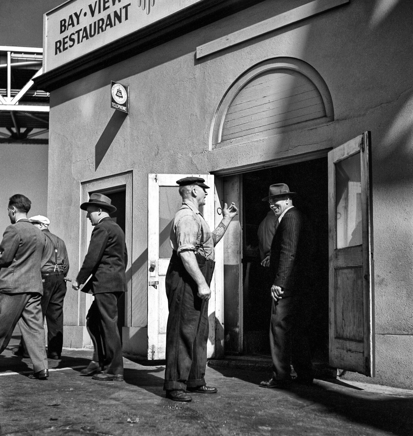 Докеры, Эмбаркадеро, Сан-Франциско, 1940–1950-е годы, фотограф Фред Лайон