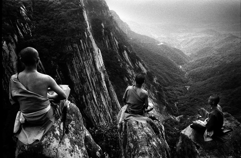 Медитация в горах. Автор Томаш Гудзовати