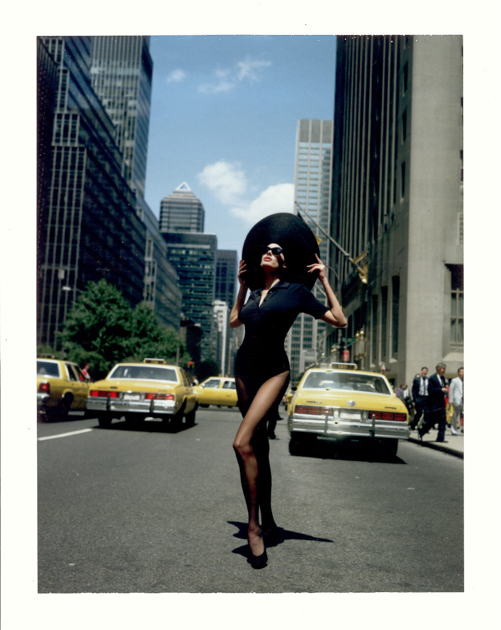 Николь Бич для Wolford, Нью-Йорк, 1992 год, серия «Polaworld», полароид, фотограф Бруно Бизанг