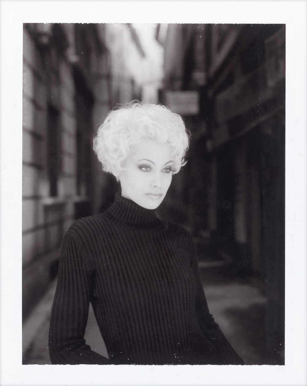 Ленденок, Майорка, 1994 год, серия «Polaworld», полароид, фотограф Бруно Бизанг (2)