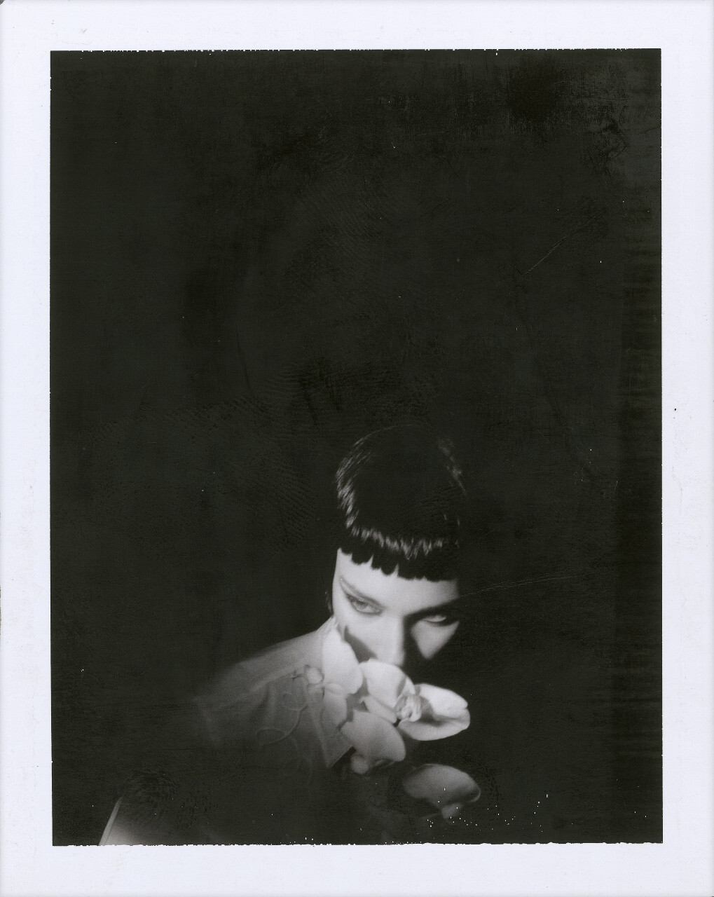 Mitsouko Guerlain, Париж, 1997 год, серия «Polaworld», полароид, фотограф Бруно Бизанг (2)
