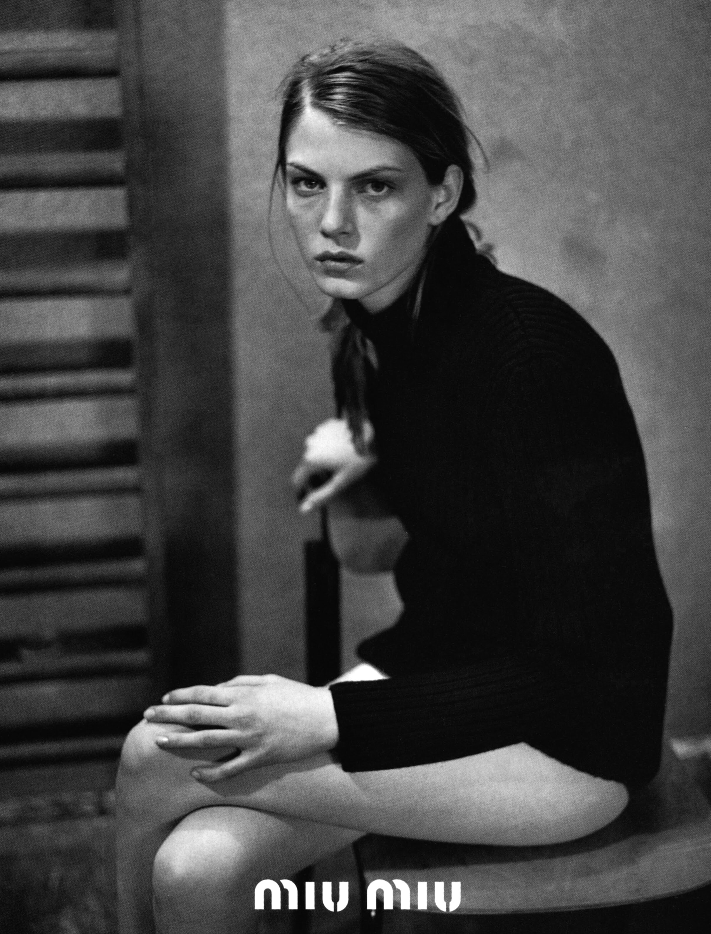 Кампейн Miu Miu 1997,  Vogue Italia, Одри Марней, фотограф Глен Лачфорд (9) — Модная фотография 90-х: от гламура к реализму / Камералабс