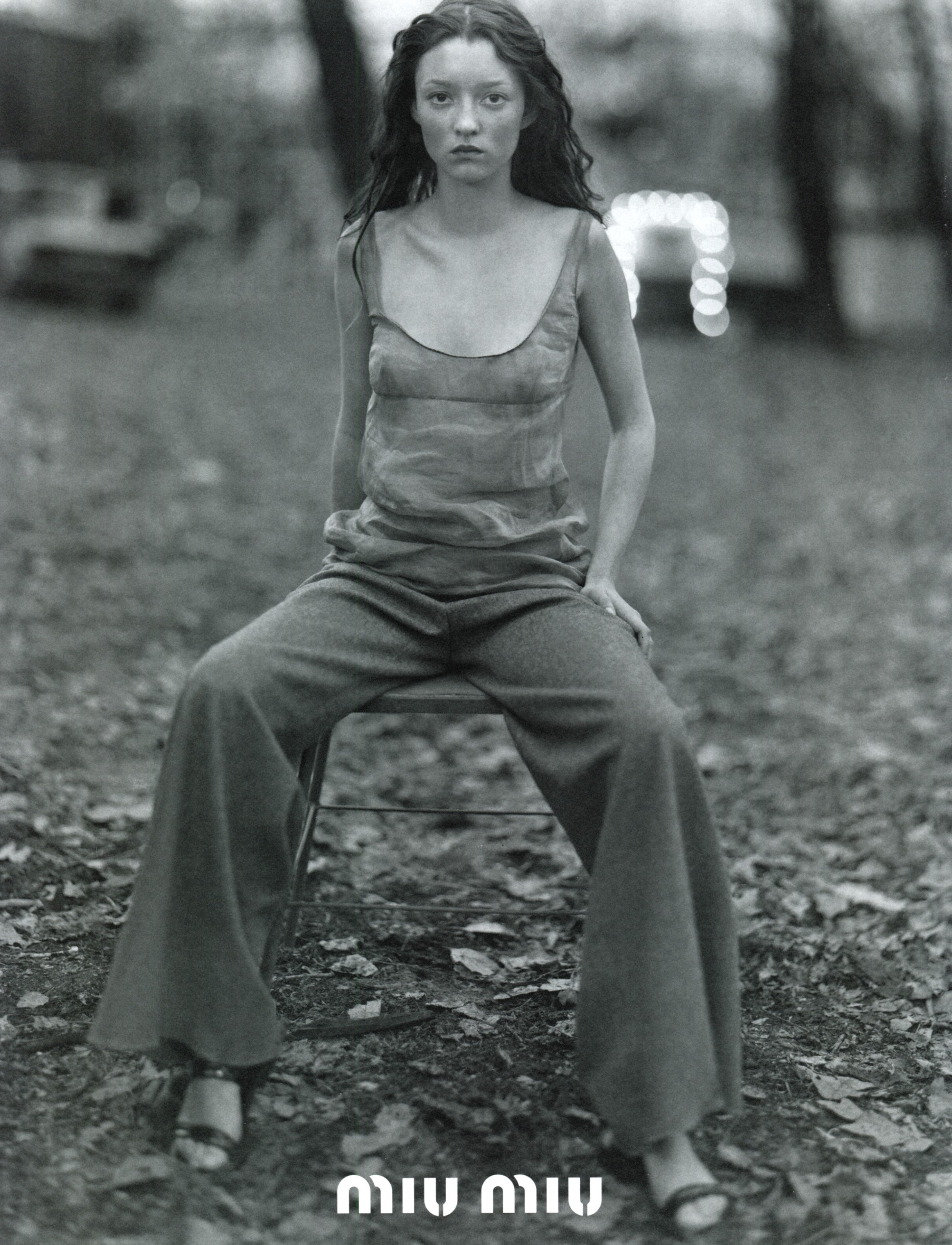 Кампейн Miu Miu 1997,  Vogue Italia, Одри Марней, фотограф Глен Лачфорд (5) — Модная фотография 90-х: от гламура к реализму / Камералабс