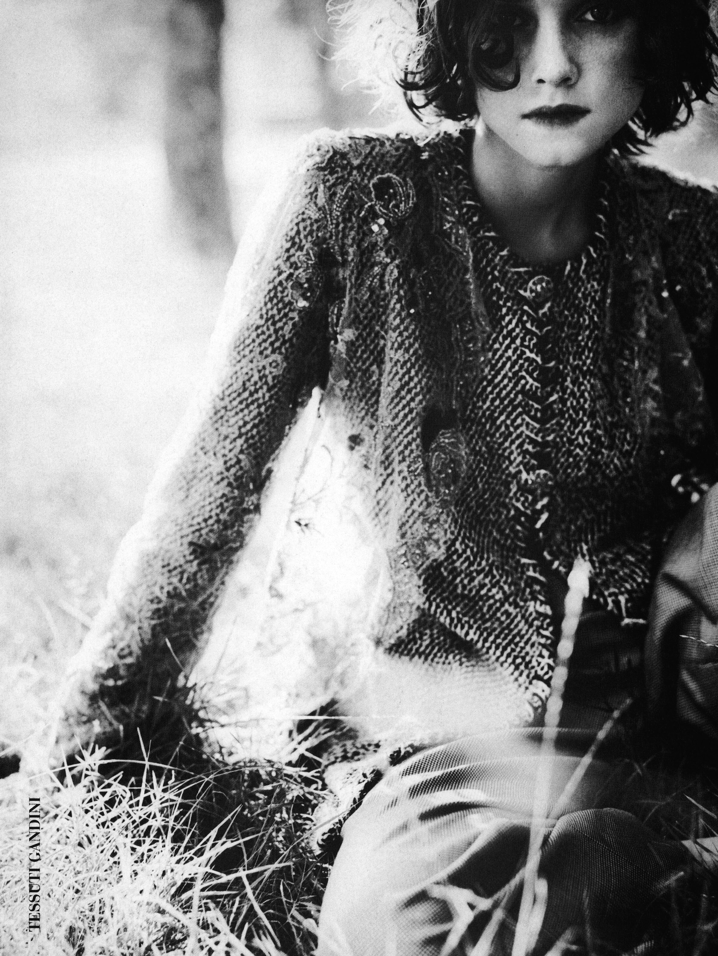 Кампейн Emanuel Ungaro Couture 1998, Vogue Italia, Лида Егорова (6) — Модная фотография 90-х: от гламура к реализму / Камералабс