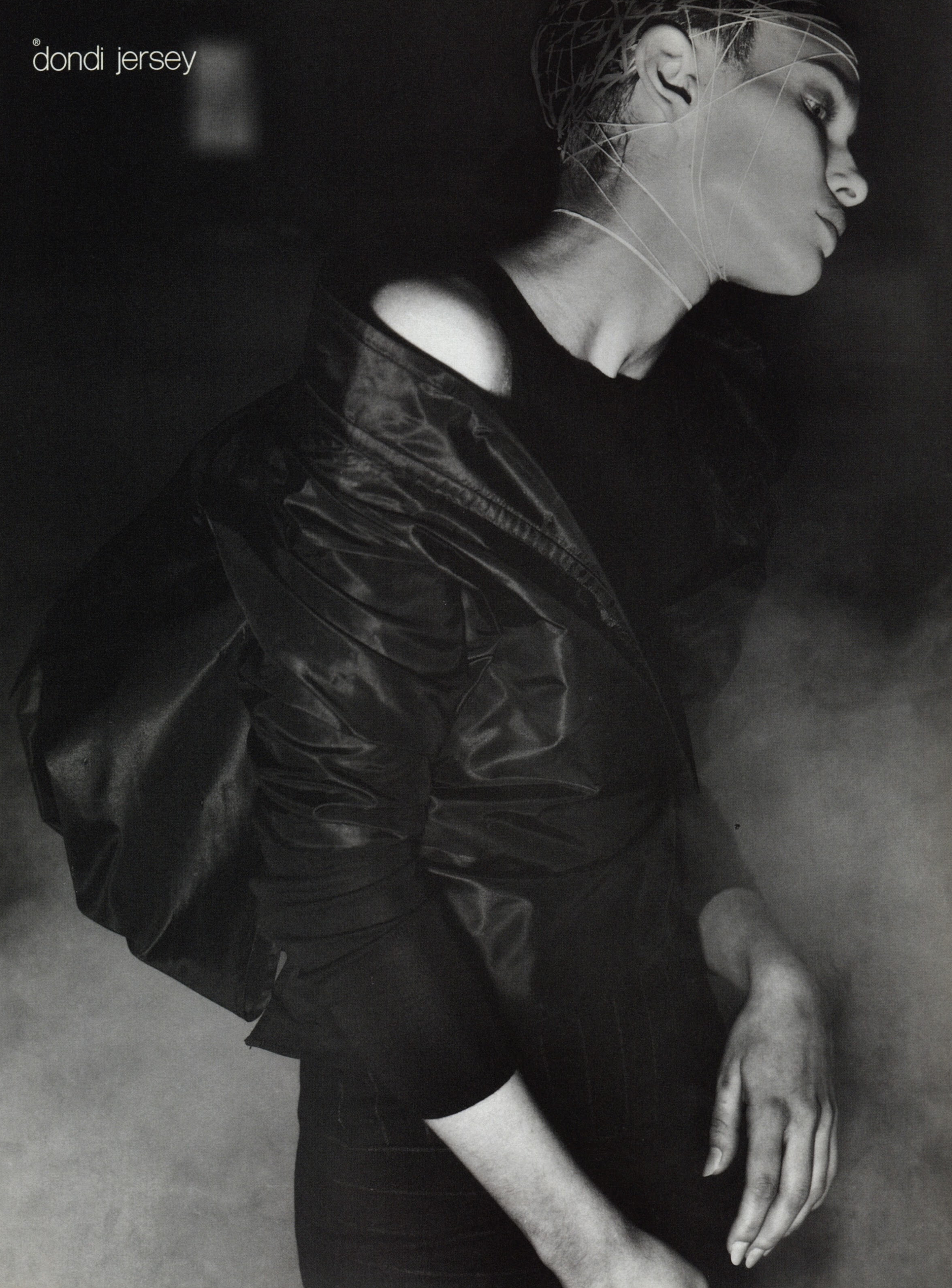Кампейн Gianfranco Ferre 1998, Vogue Italia, Ева Витковска, фотограф Мишель Конт — Модная фотография 90-х: от гламура к реализму / Камералабс