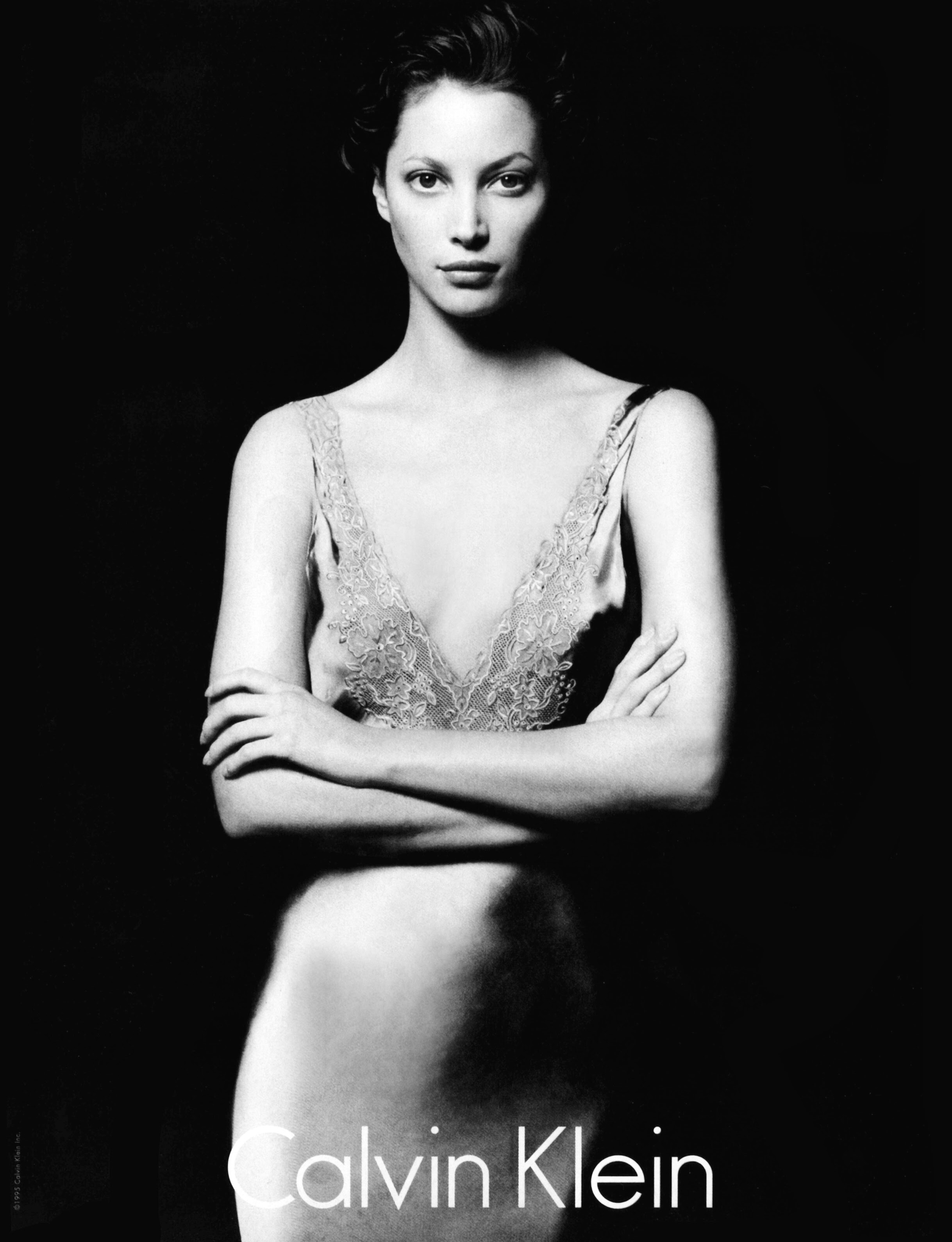 Кампейн Calvin Klein 1995, Кристи Тарлингтон, фотограф Питер Линдберг — Модная фотография 90-х: от гламура к реализму / Камералабс