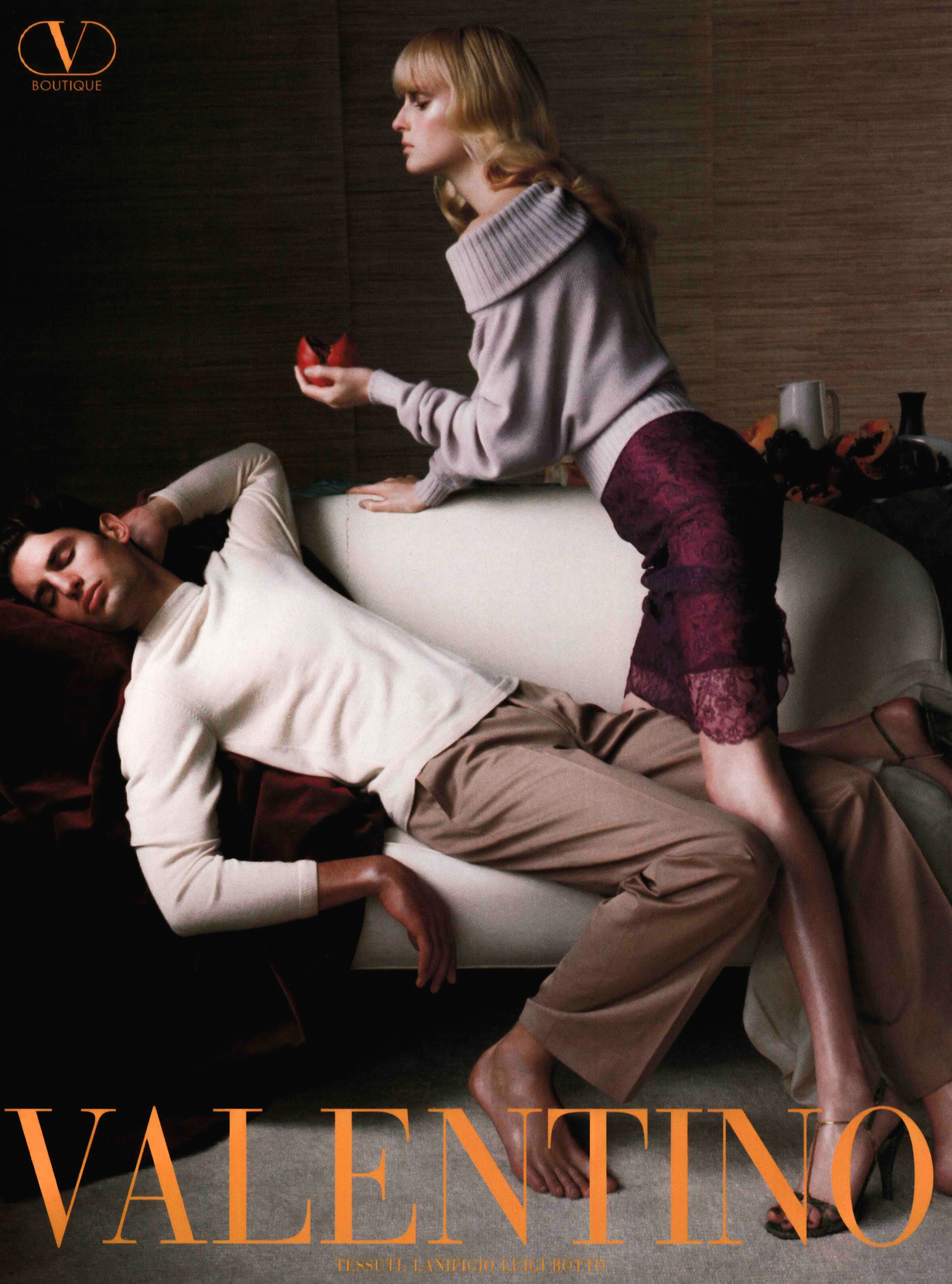 Кампейн Valentino 1997, Luomo, Vogue Italia, фотограф Стивен Майзель (6) — Модная фотография 90-х: от гламура к реализму / Камералабс