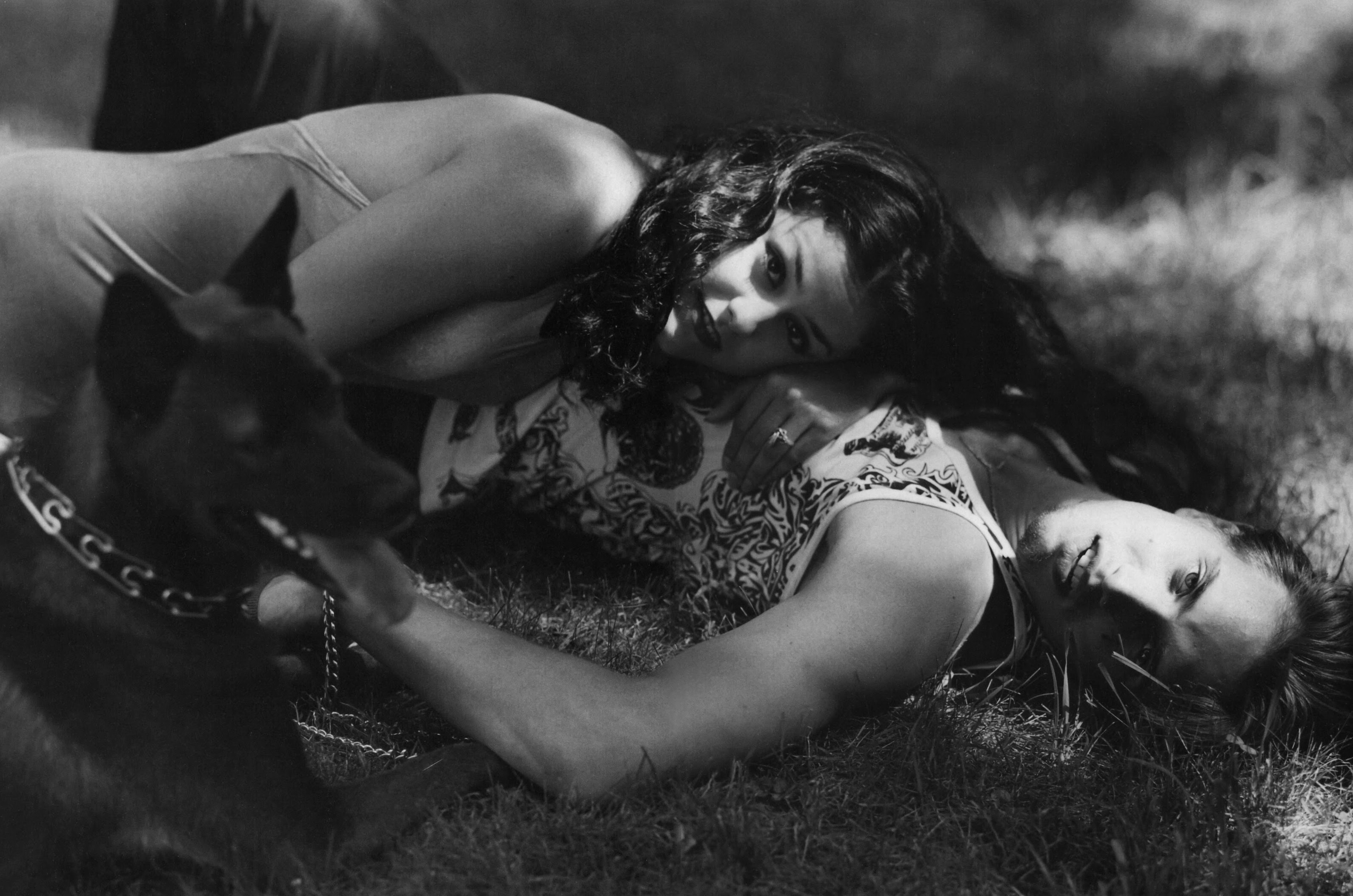 Эдиториал Раб красоты, Vogue Italia, фотограф Брюс Вебер, 1998 год — Модная фотография 90-х: от гламура к реализму / Камералабс