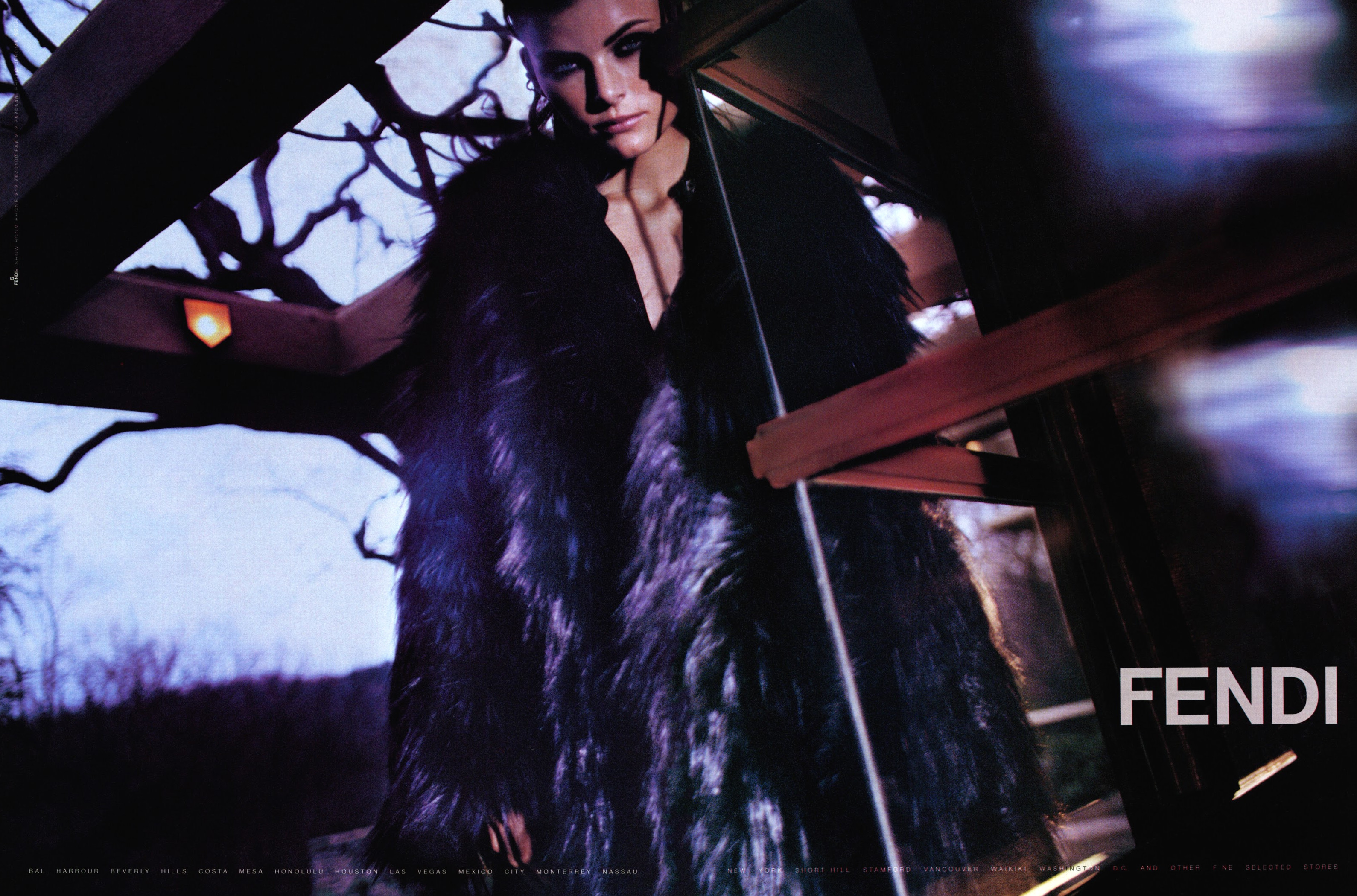 Кампейн Fendi 1997, Vogue UK, Джейн Виндзор, фотограф Карл Лагерфельд — Модная фотография 90-х: от гламура к реализму / Камералабс