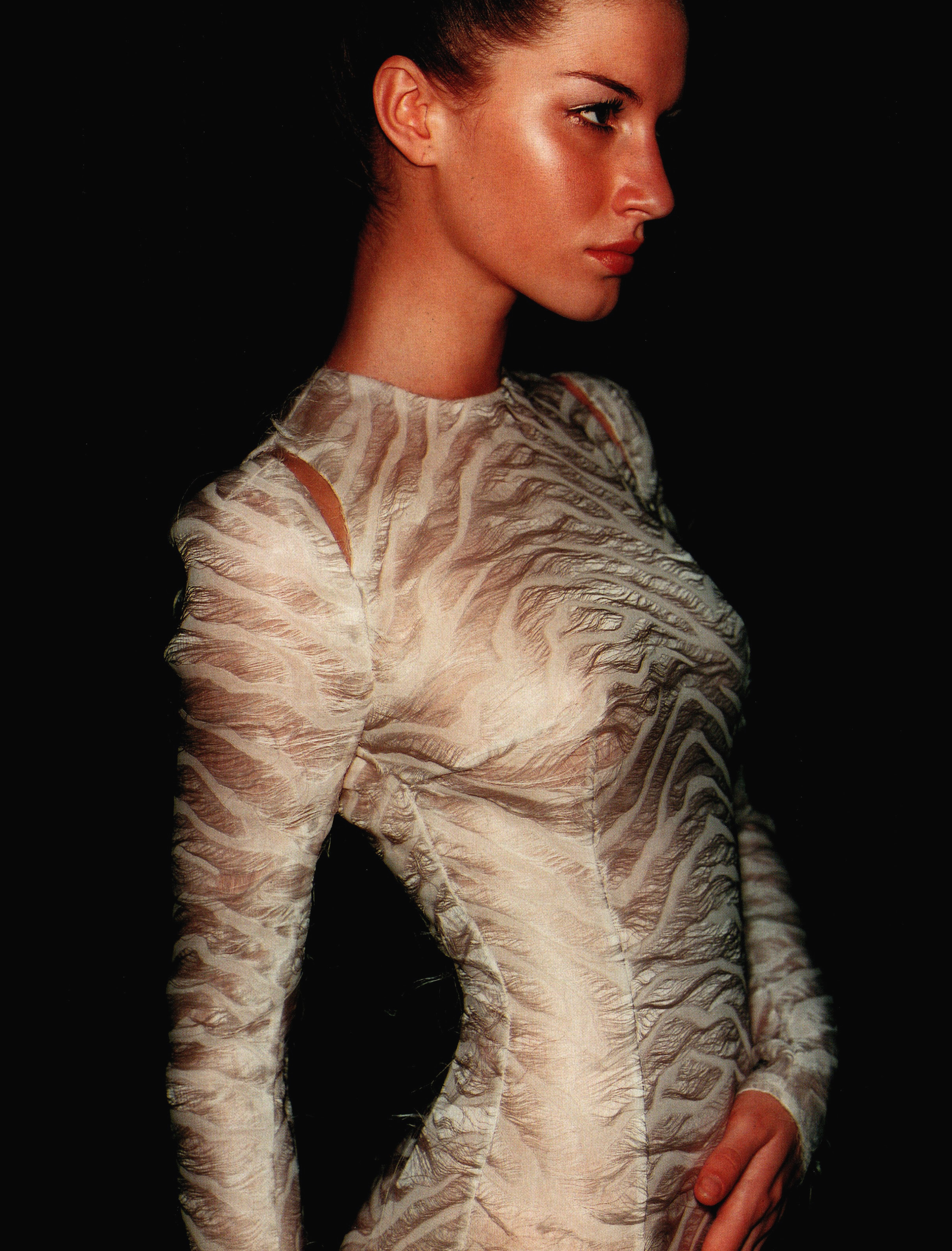 Кампейн Atelier Versace 1998, Vogue Italia, Фернанда Таварес, Жизель Бюндхен, фотограф Ричард Аведон (7) — Модная фотография 90-х: от гламура к реализму / Камералабс