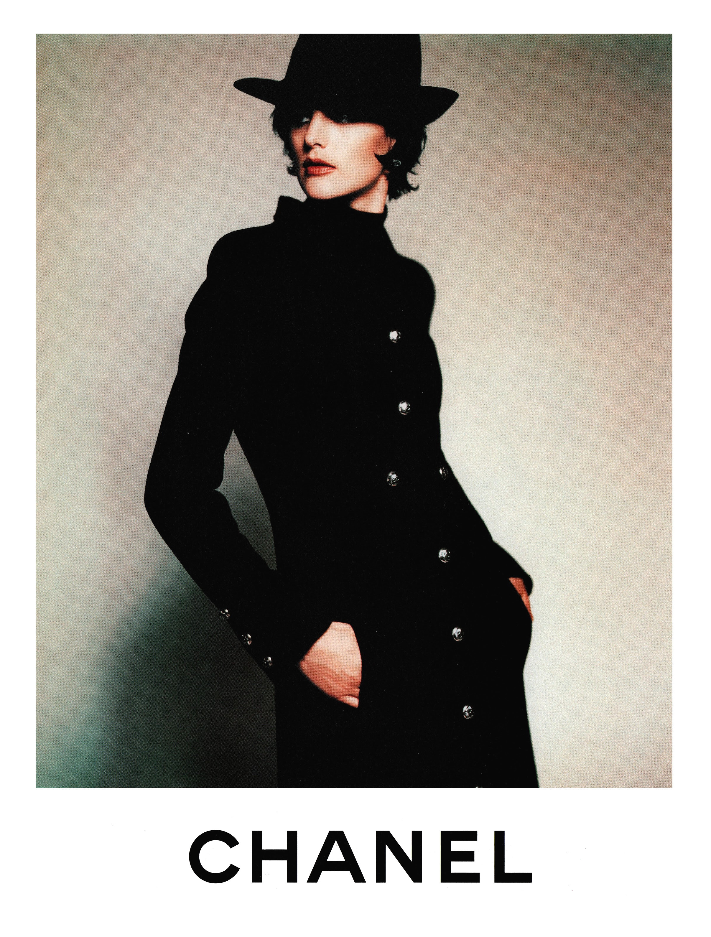 Кампейн Chanel 1996, Vogue Italia, Стелла Теннант, фотограф Карл Лагерфельд (2) — Модная фотография 90-х: от гламура к реализму / Камералабс