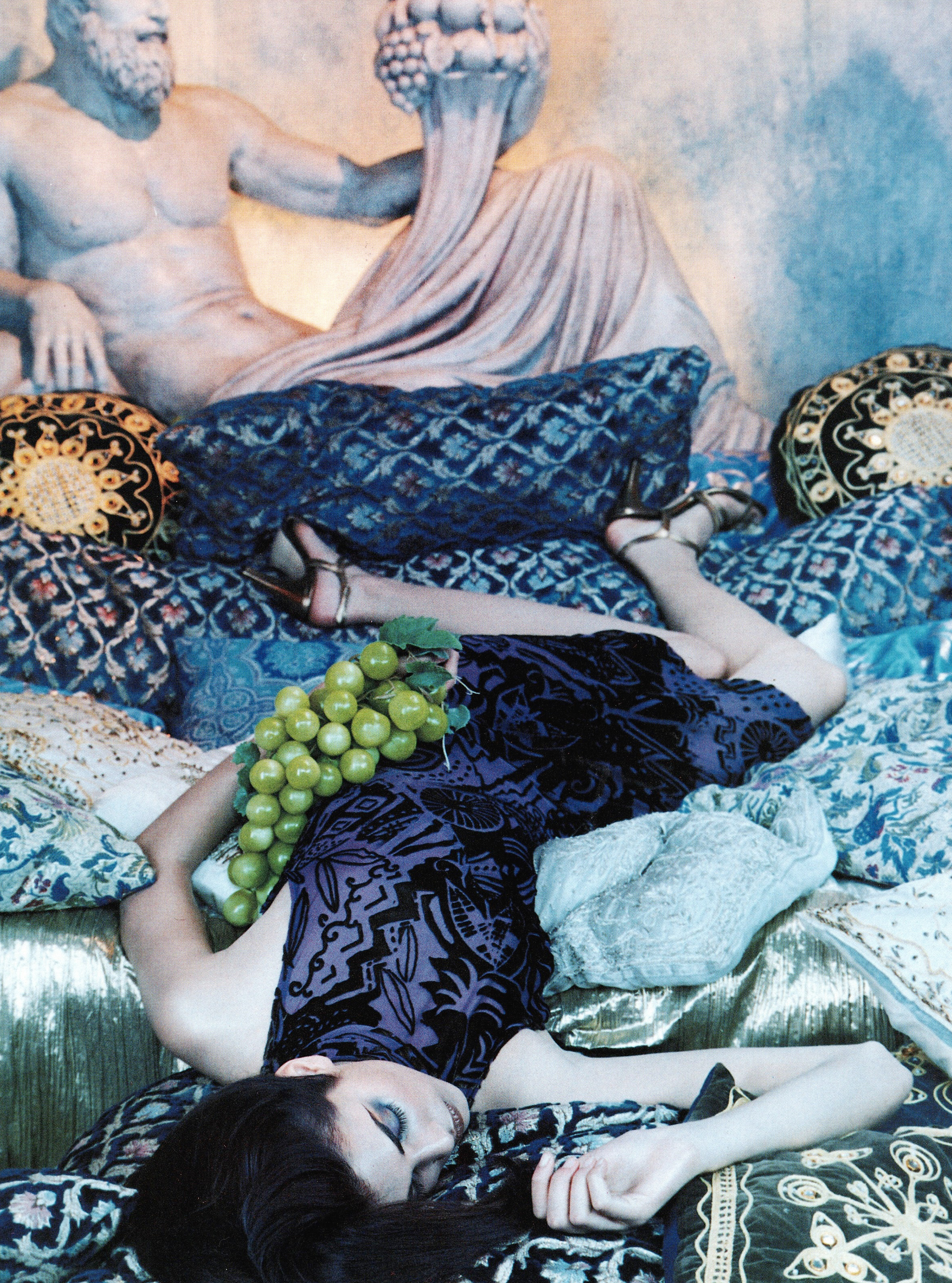 Кампейн Emmanuel Ungaro Couture 1997,  Тереза ​​Лоуренко, фотограф Кристофер Катнер (7) — Модная фотография 90-х: от гламура к реализму / Камералабс
