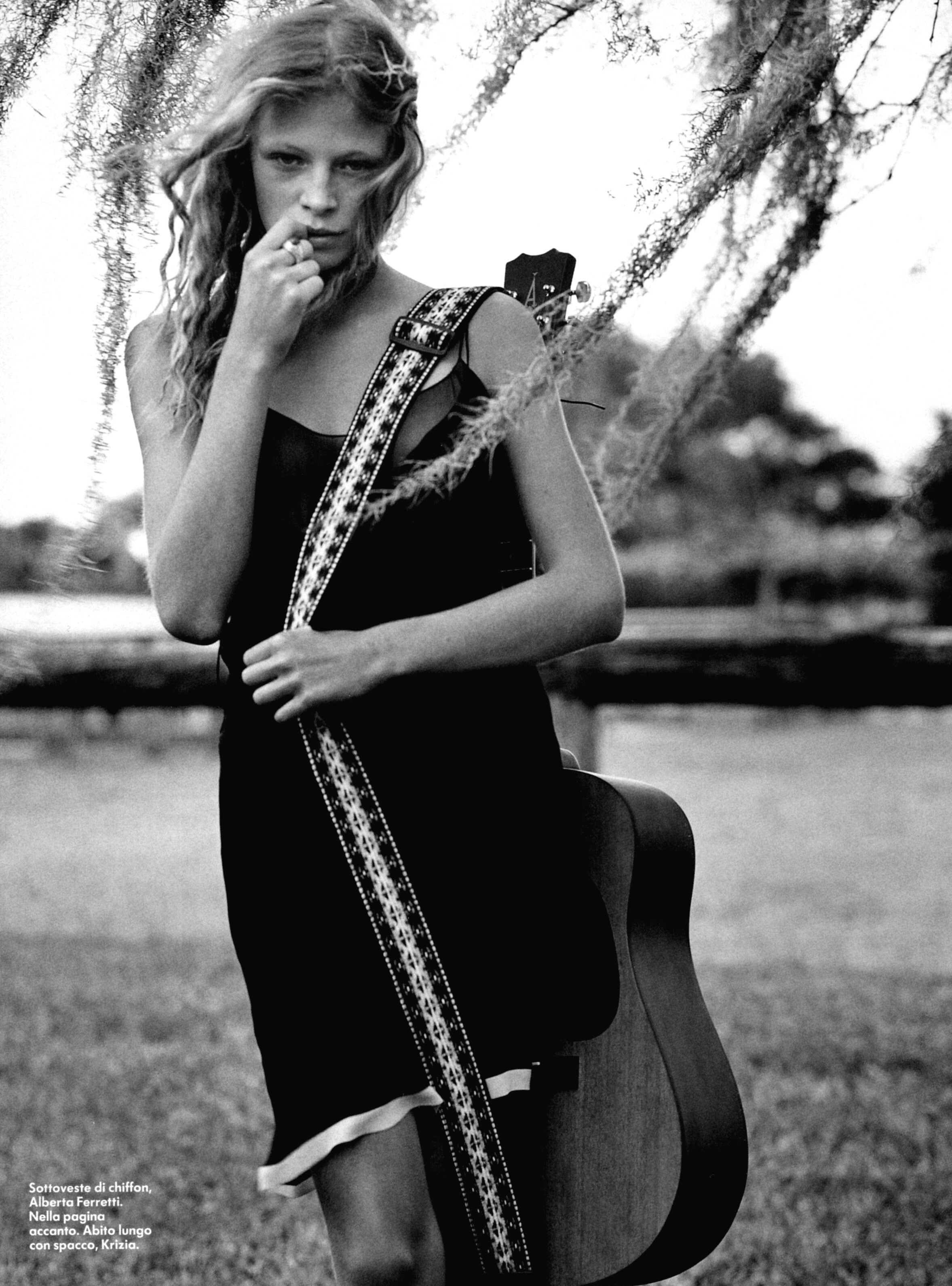 Эдиториал Starbright For Toni, Vogue Italia, Кирстен Оуэн, Танга Моро, фотограф Брюс Вебер, 1997 год (4) — Модная фотография 90-х: от гламура к реализму / Камералабс