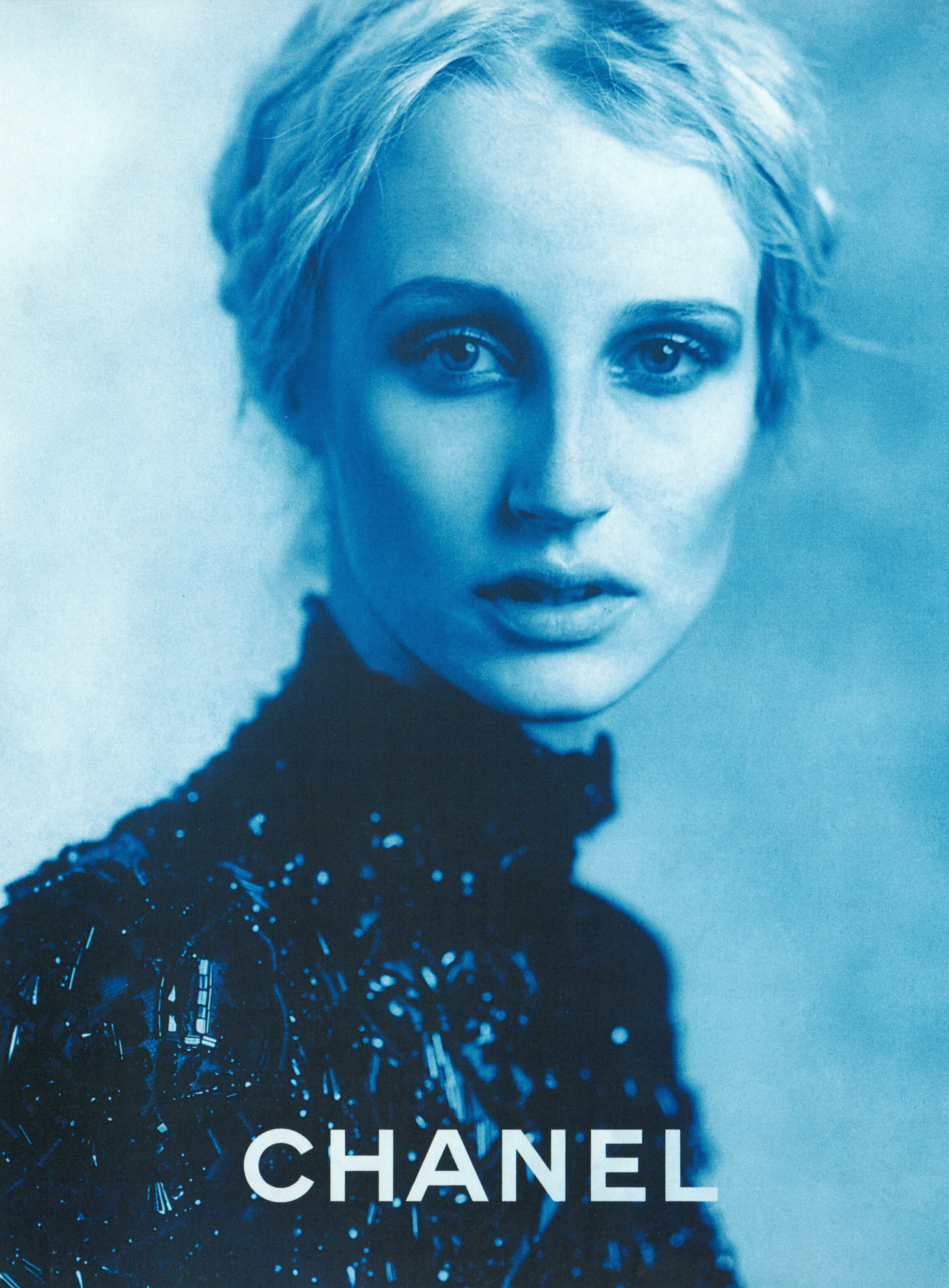 Кампейн Chanel Couture 1997,  Эстер де Йон, фотограф Карл Лагерфельд — Модная фотография 90-х: от гламура к реализму / Камералабс