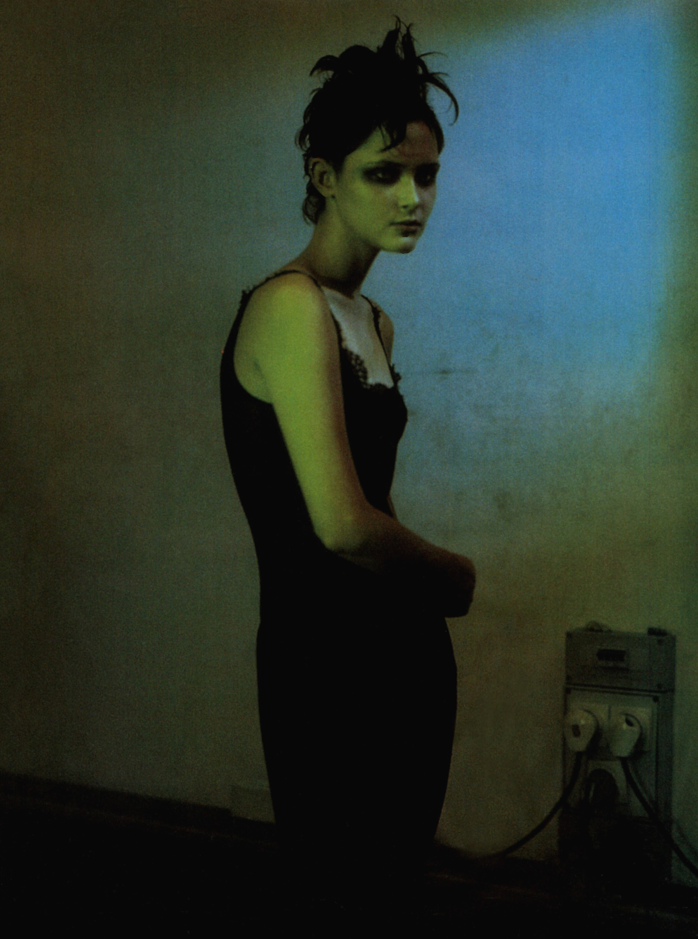 Кампейн Anna Molinari 1998, Vogue Italia, Ева Витковска, Таша Тилбер, фотограф Марио Тестино (3) — Модная фотография 90-х: от гламура к реализму / Камералабс