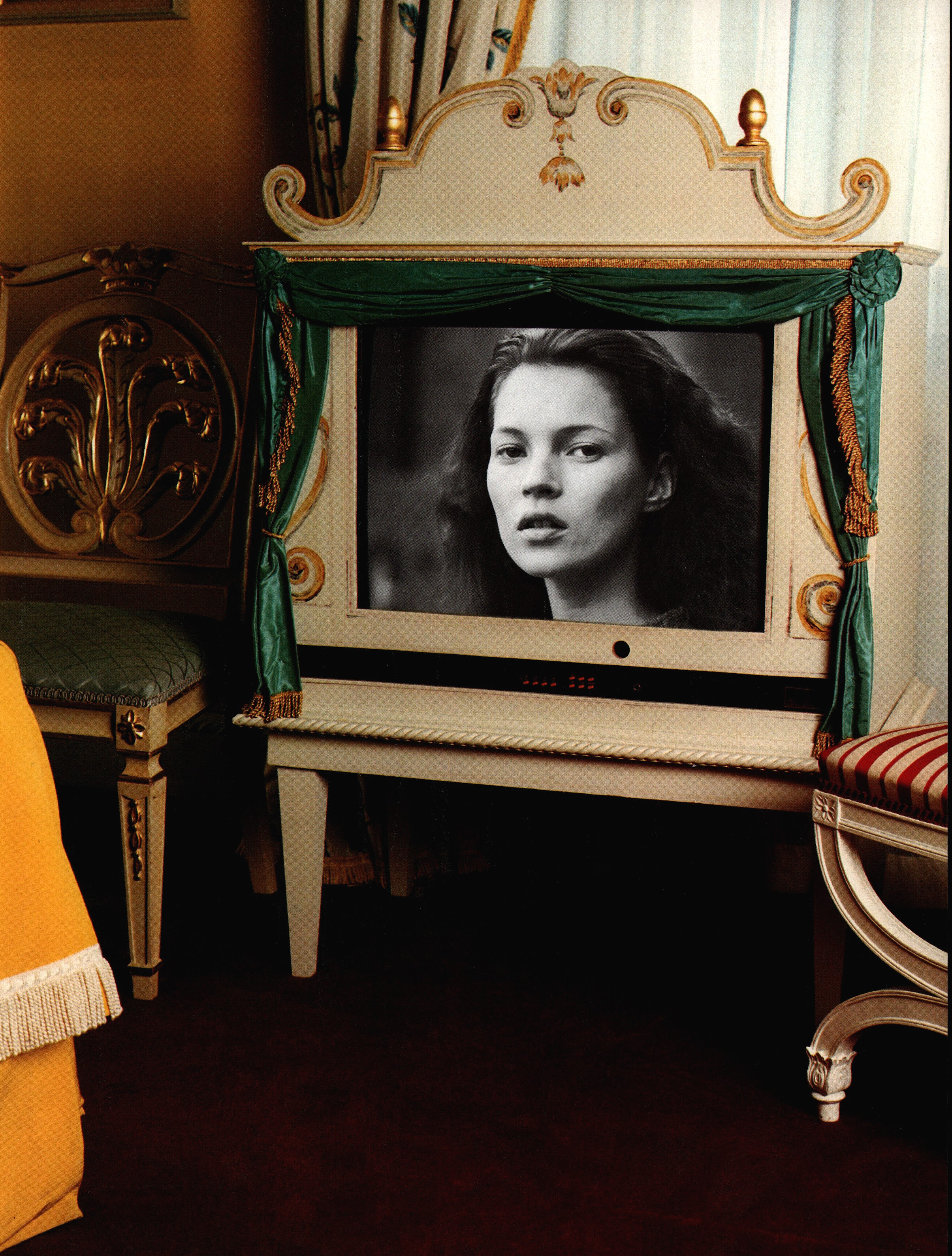 Эдиториал Vogue Italia, Кейт Мосс, фотограф Брюс Вебер, 1996 (2) — Модная фотография 90-х: от гламура к реализму / Камералабс