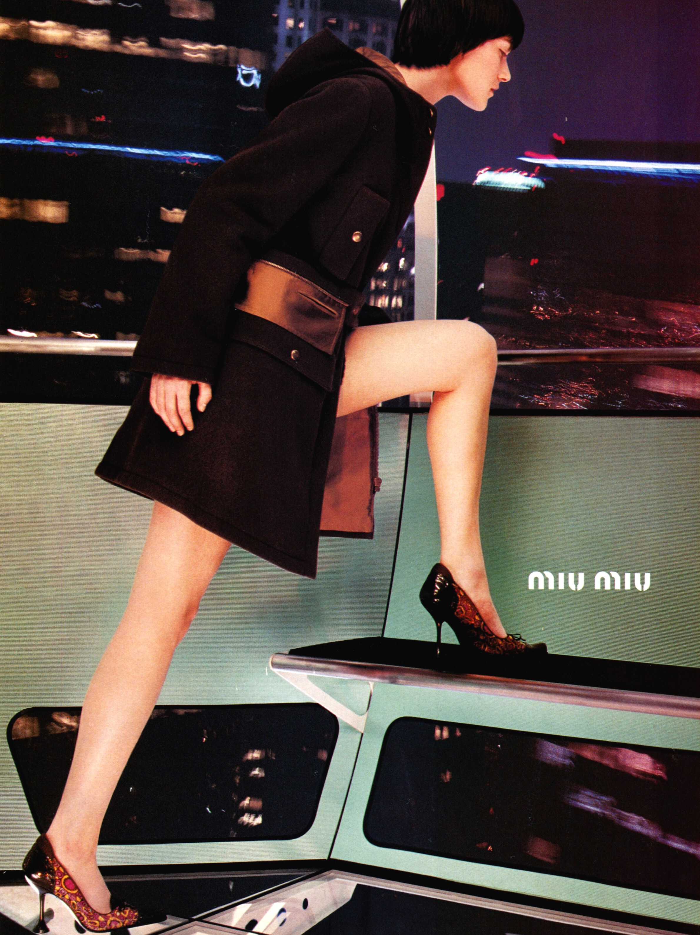 Кампейн Miu Miu 1999, Vogue UK, Миа Хесснер, фотограф Норберт Шернер — Модная фотография 90-х: от гламура к реализму / Камералабс