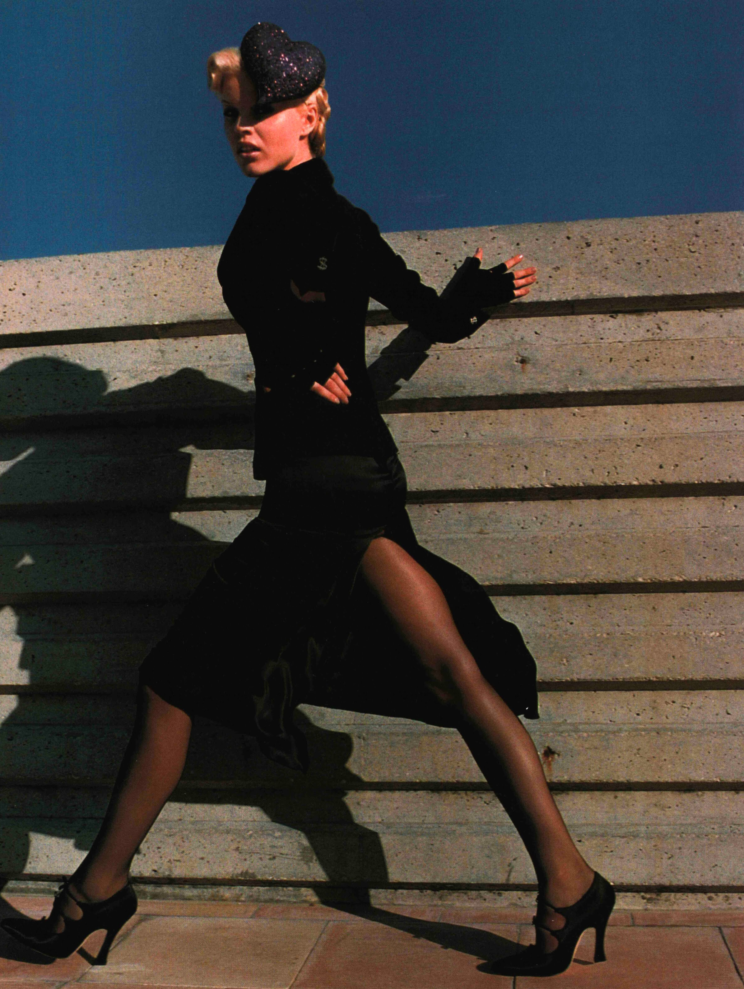 Кампейн 1995, Vogue Italia, Ева Герцигова, фотограф Хельмут Ньютон — Модная фотография 90-х: от гламура к реализму / Камералабс