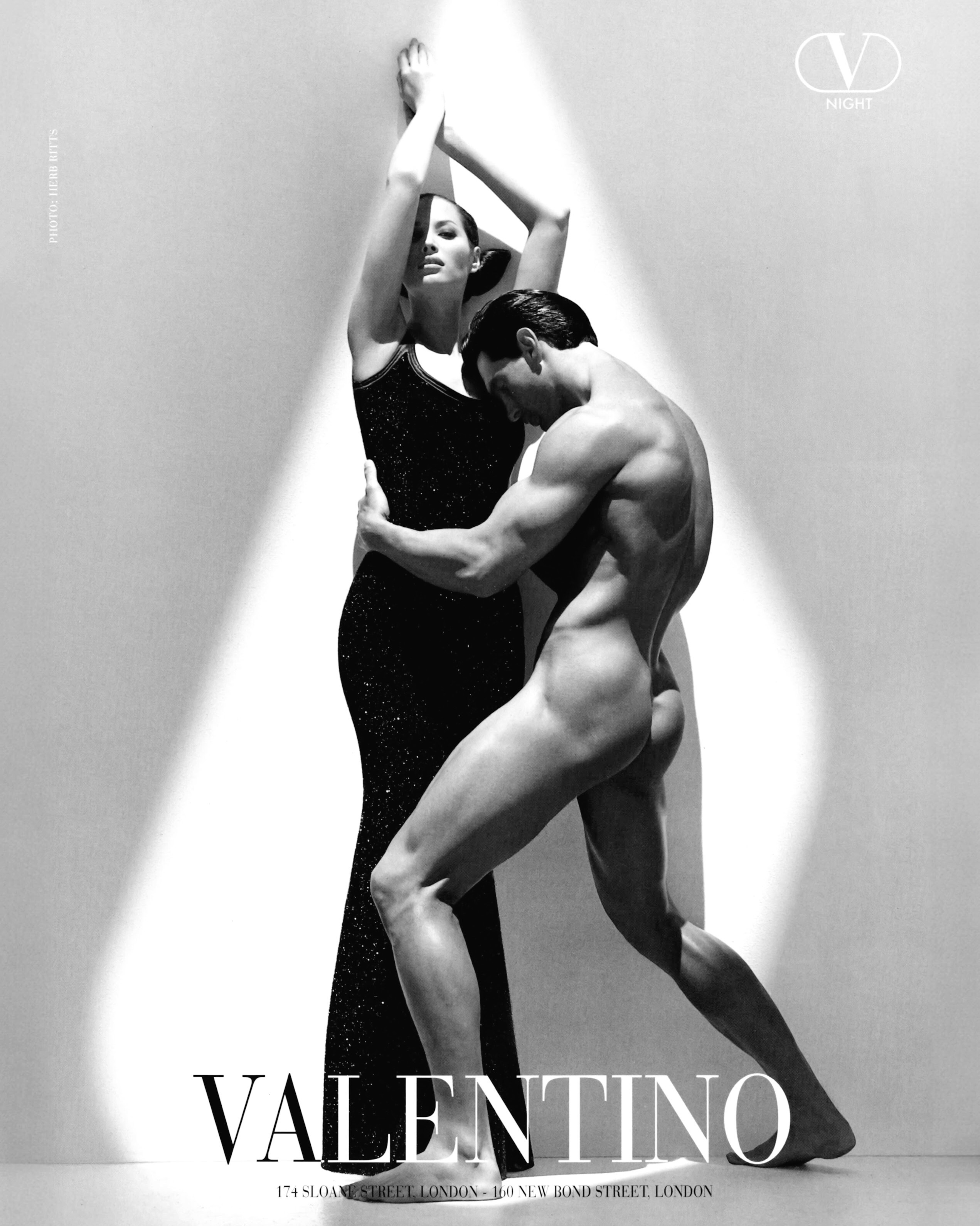Кампейн Valentino 1995, Vogue Italia, Кристи Тарлингтон, фотограф Херб Риттс — Модная фотография 90-х: от гламура к реализму / Камералабс