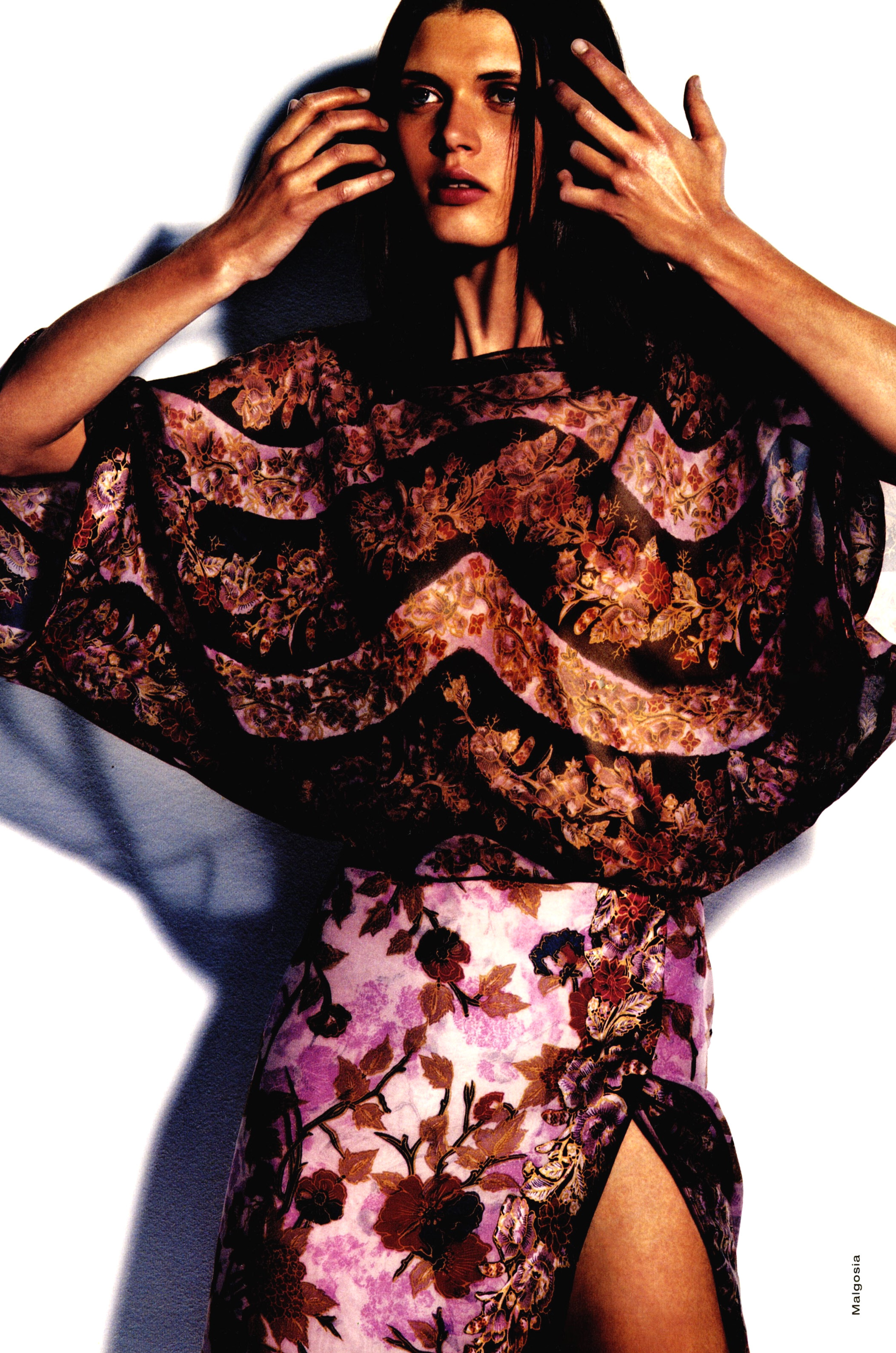 Кампейн Valentino Couture 1999, Vogue Italia, Кармен Касс, Эрин О Коннор, Малгосия Бела — Модная фотография 90-х: от гламура к реализму / Камералабс