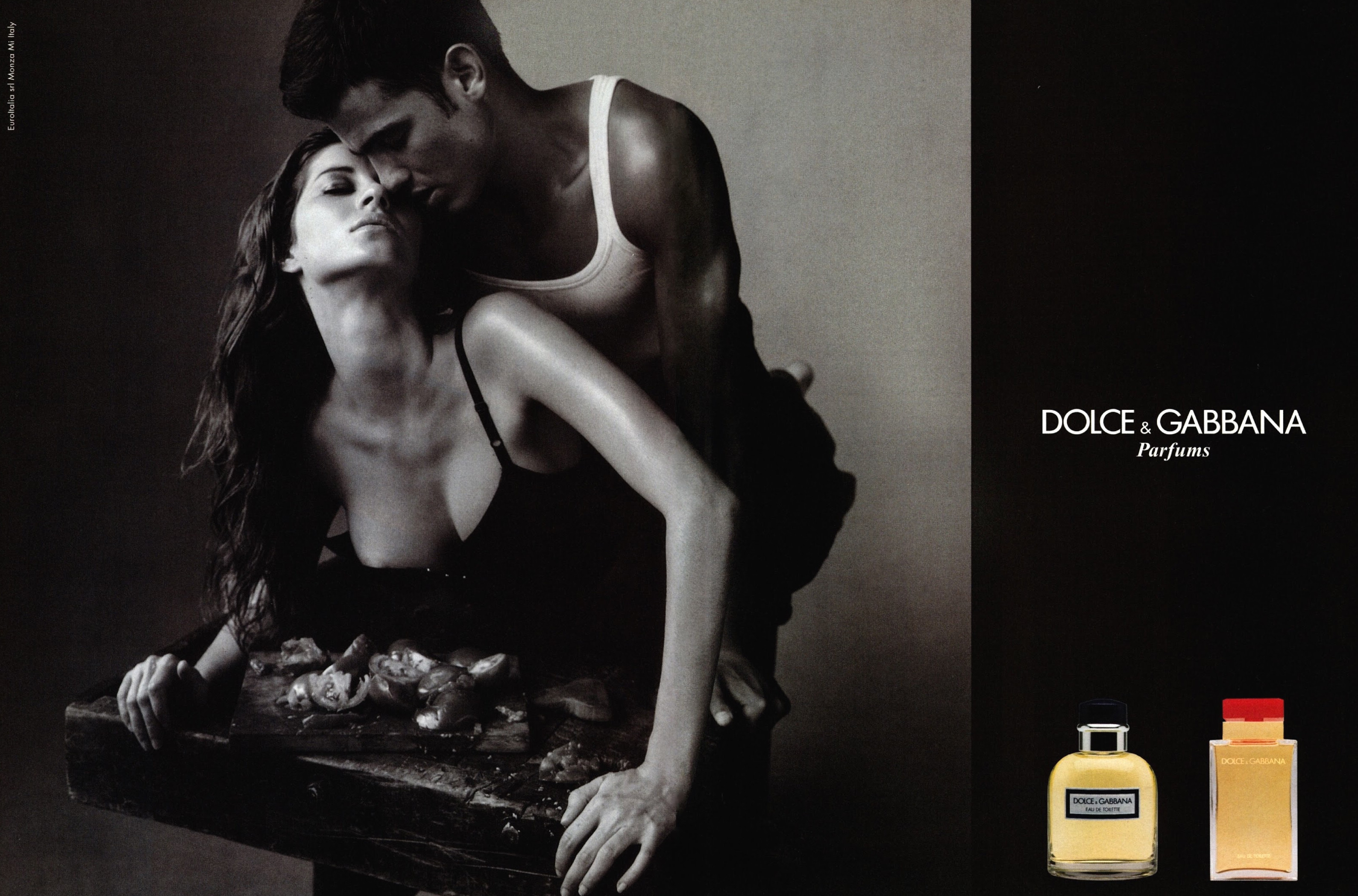 Кампейн Dolce Gabbana Fragrance 1998, Vogue Italia, Жизель Бюндхен, фотограф Стивен Майзель — Модная фотография 90-х: от гламура к реализму / Камералабс